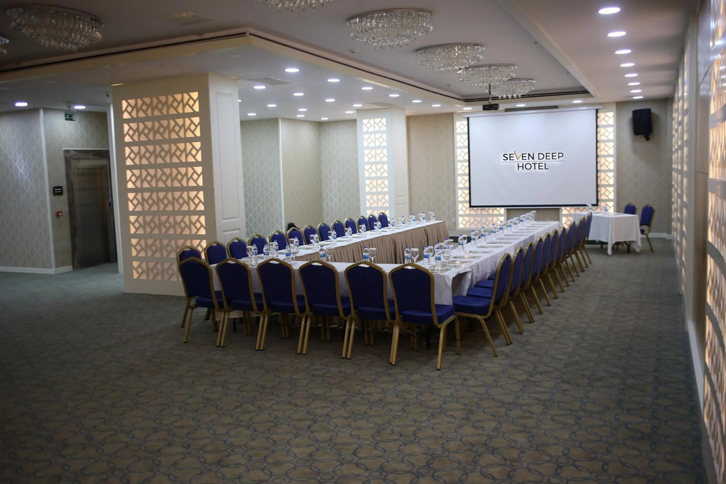Meeting/conference room in Seven Deep Hotel