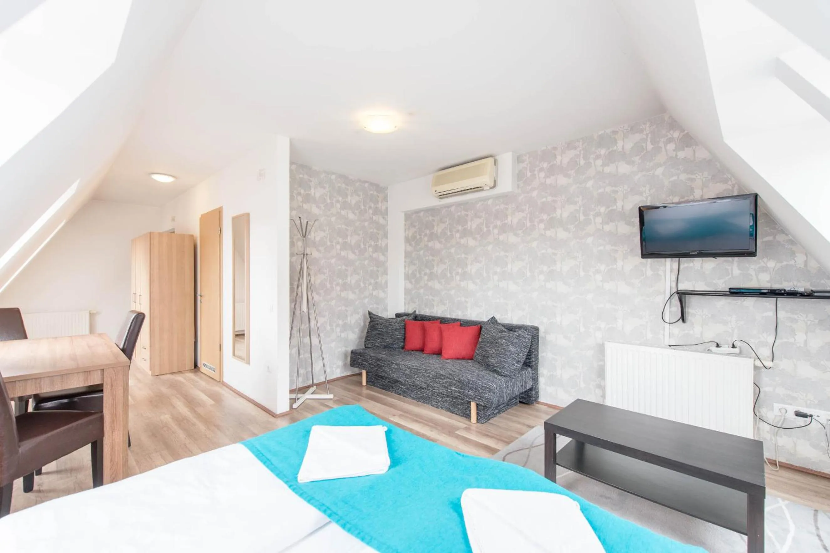 Photo of the whole room, Bed in Mango Apartments