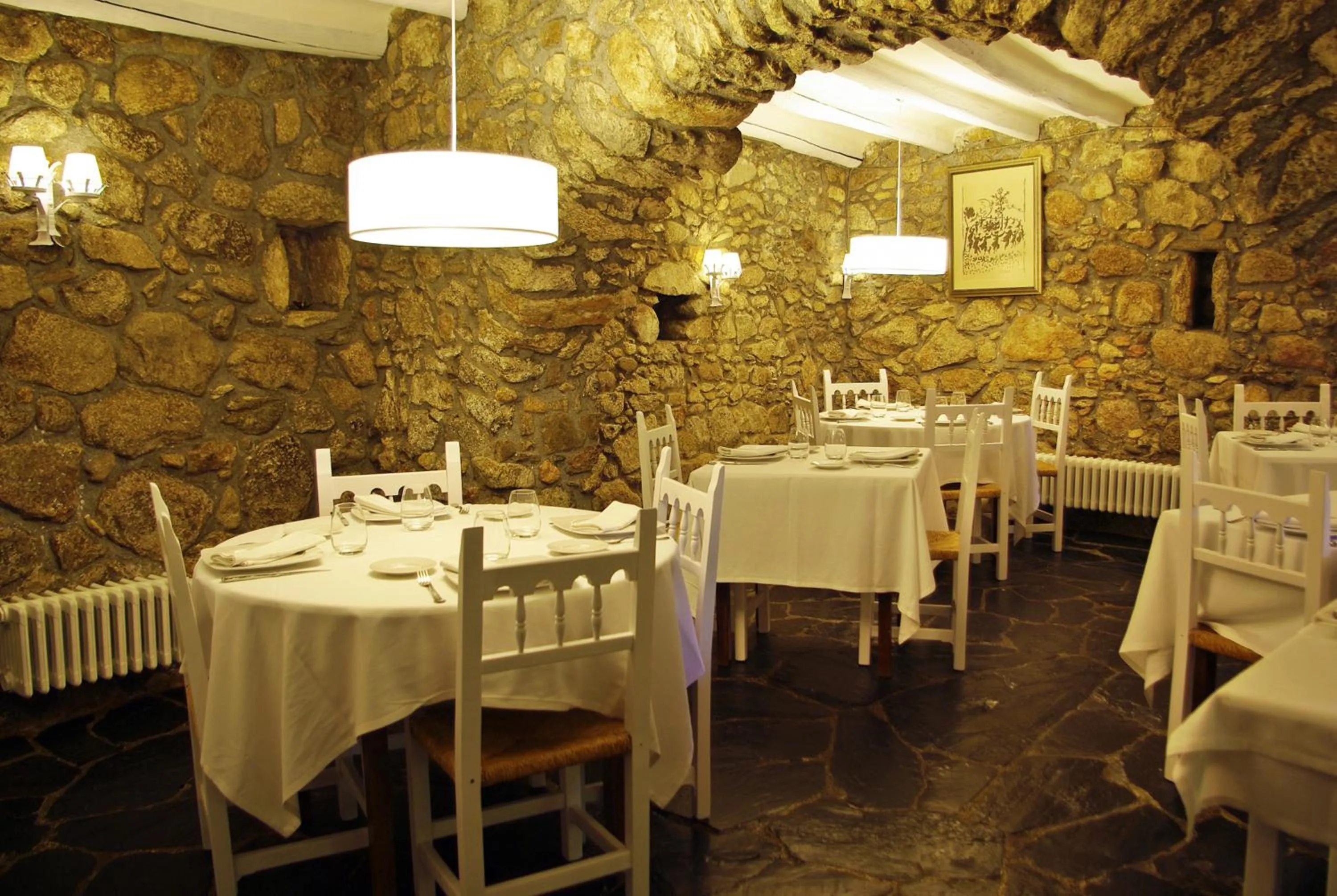 Restaurant/places to eat in Els Caçadors de Maçanet