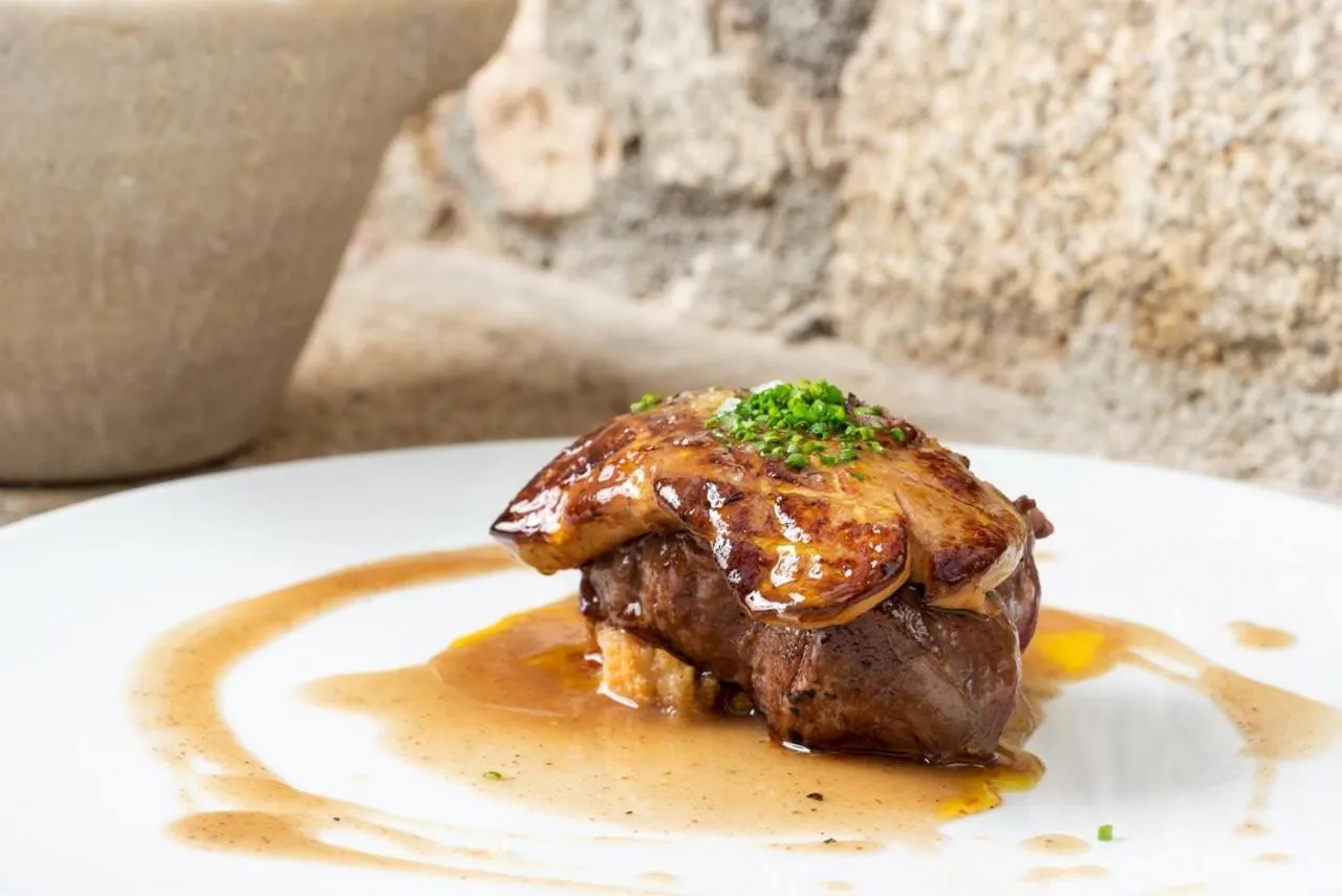 Food and drinks in Els Caçadors de Maçanet