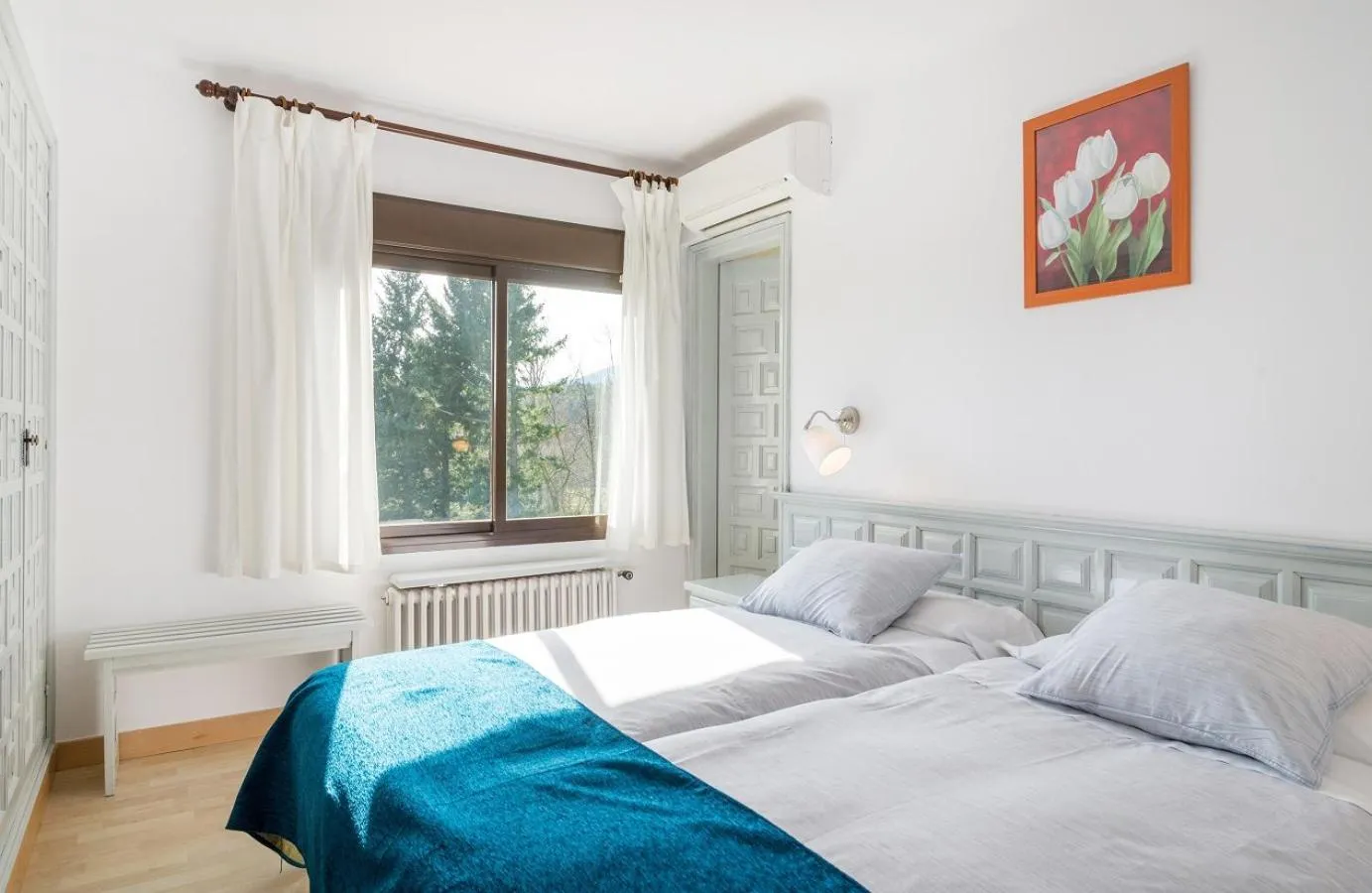 Bedroom, Bed in Els Caçadors de Maçanet