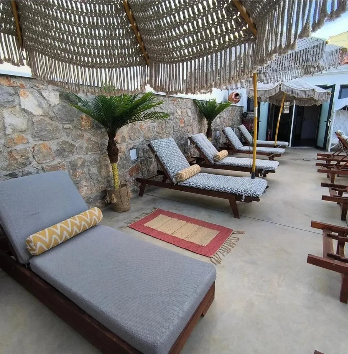 Koukounari Apartments