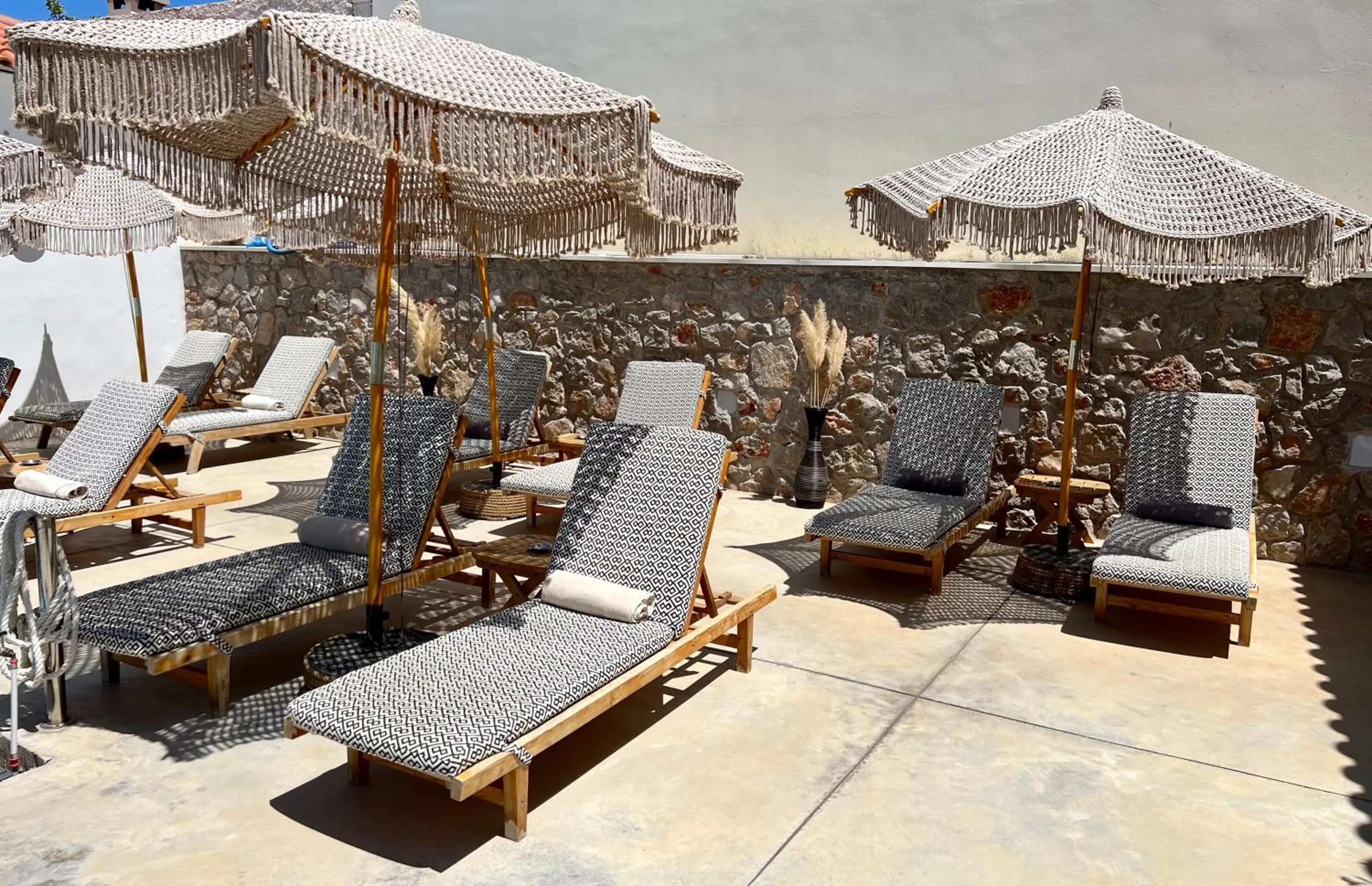 Koukounari Apartments