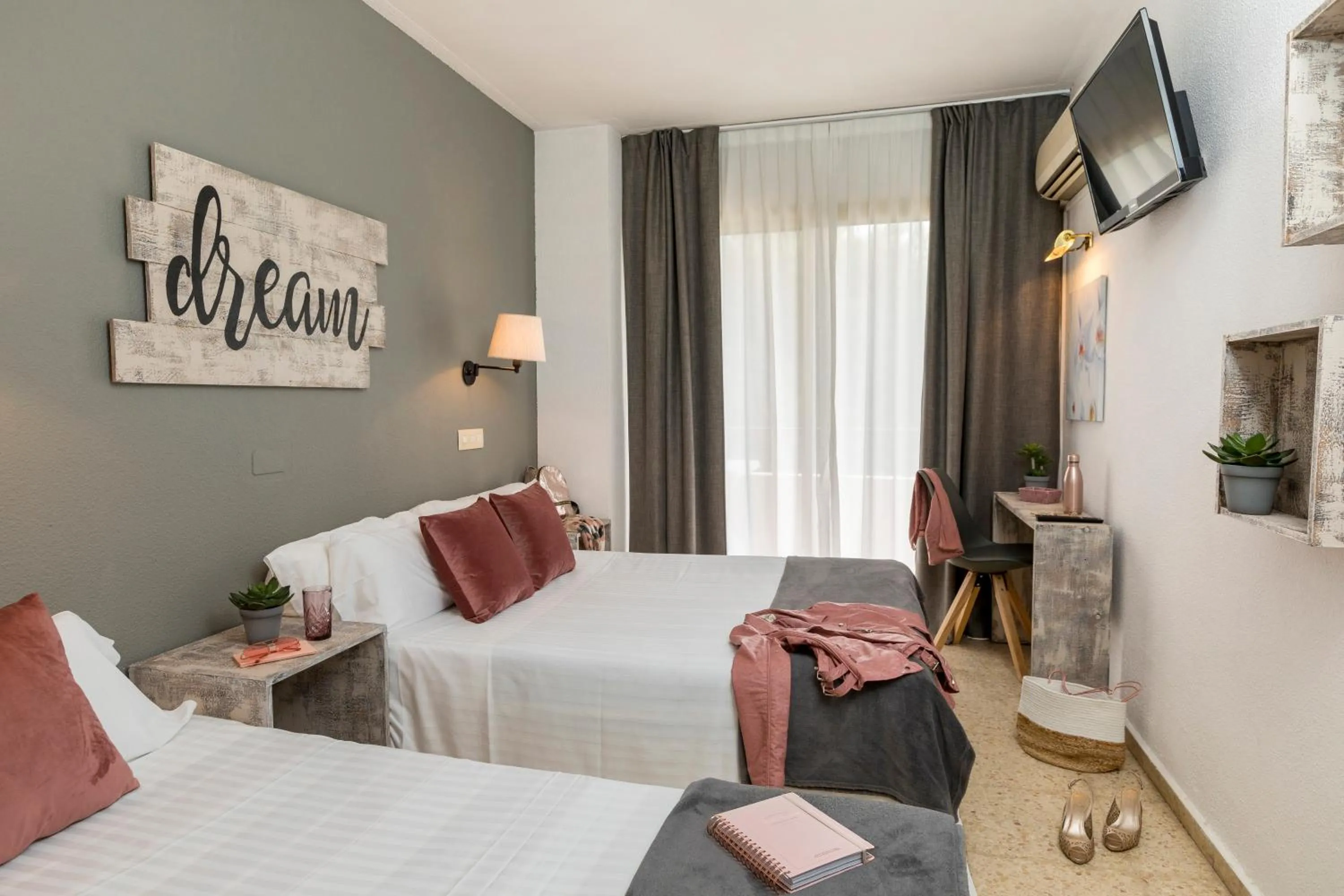 Photo of the whole room, Bed in Hotel Bulevard