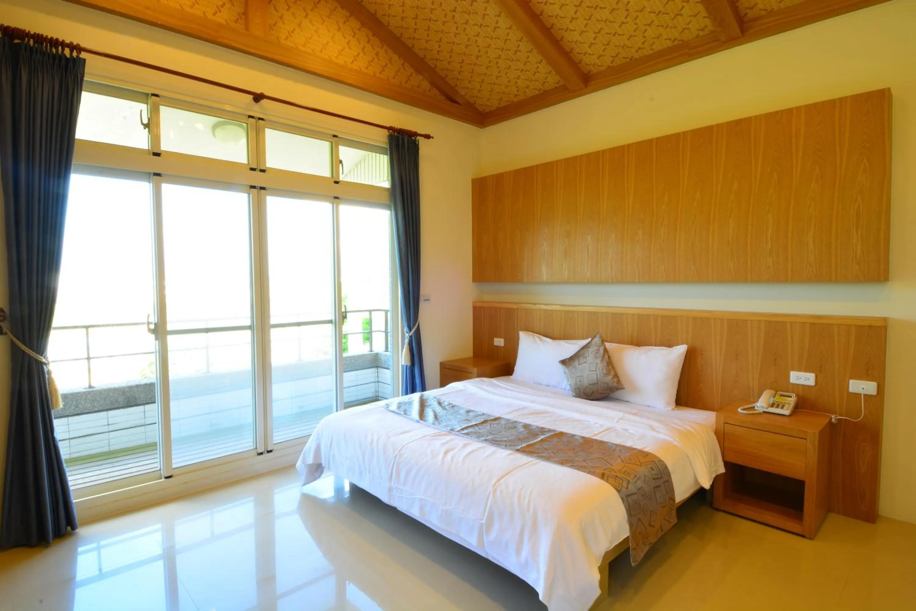 Bedroom, Bed in Simple Happiness B&B