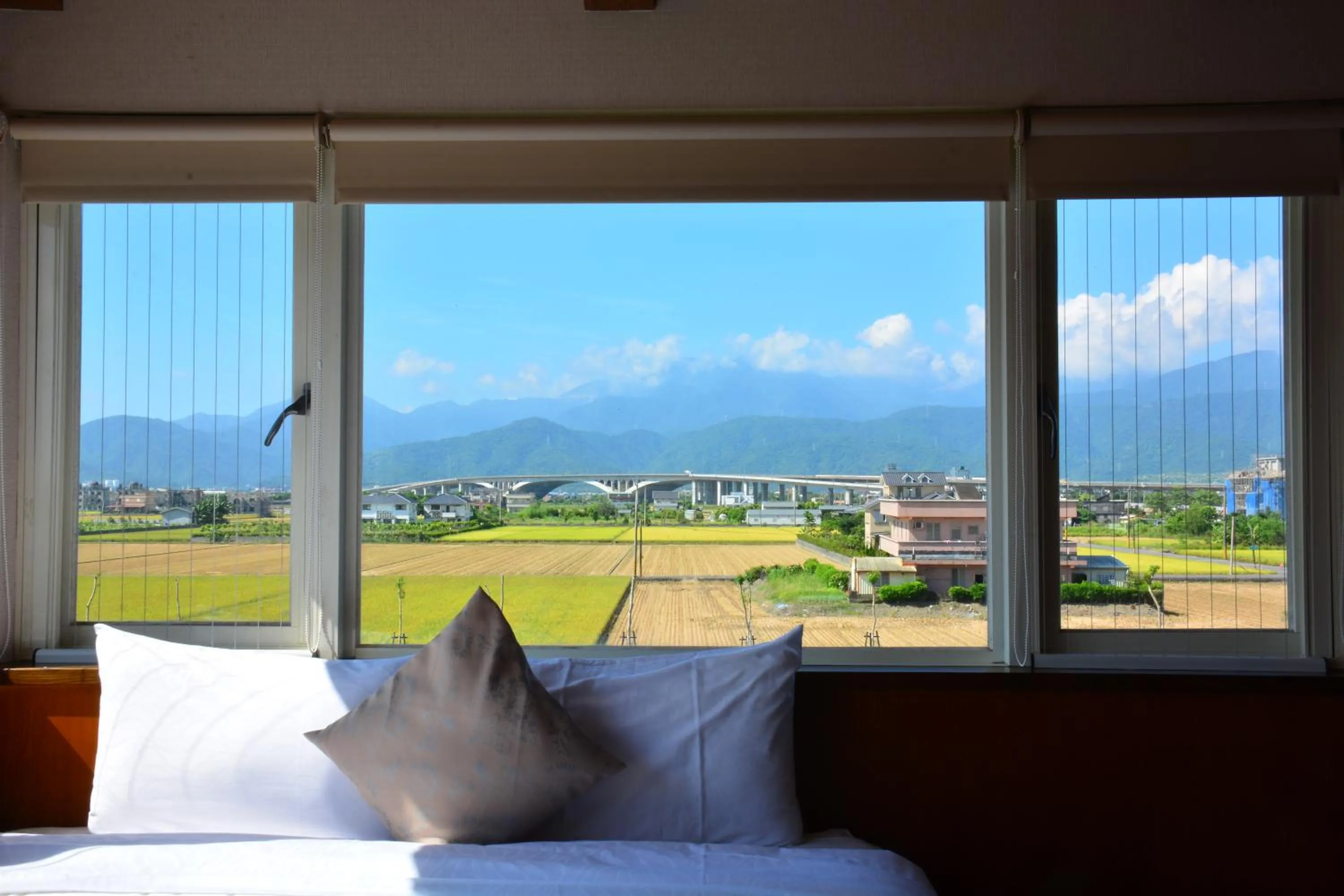 Bed in Simple Happiness B&B