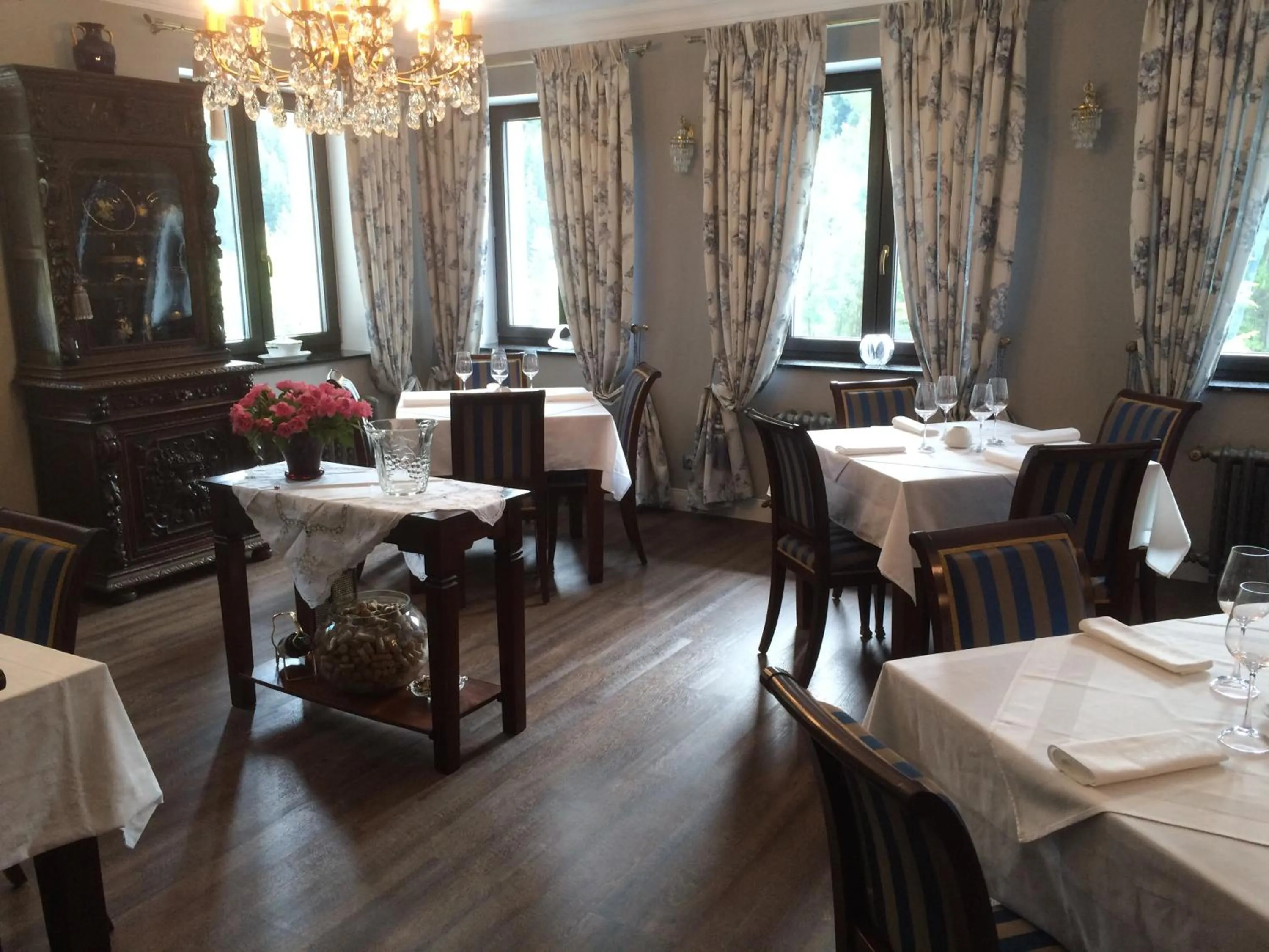 Restaurant/places to eat in Hunting Lodge Vitkov