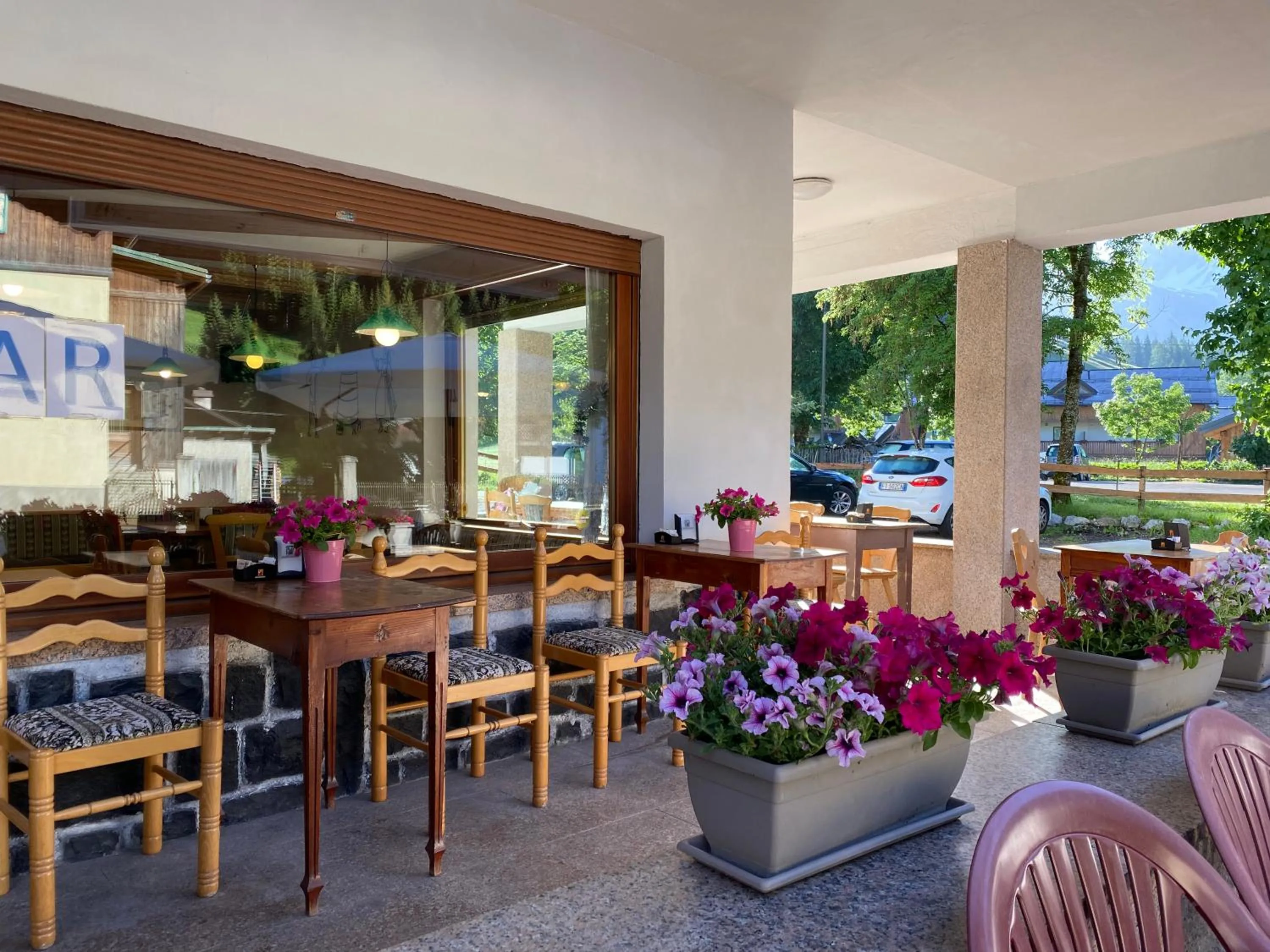 Lounge or bar in Hotel B&B Lorenzini Ski