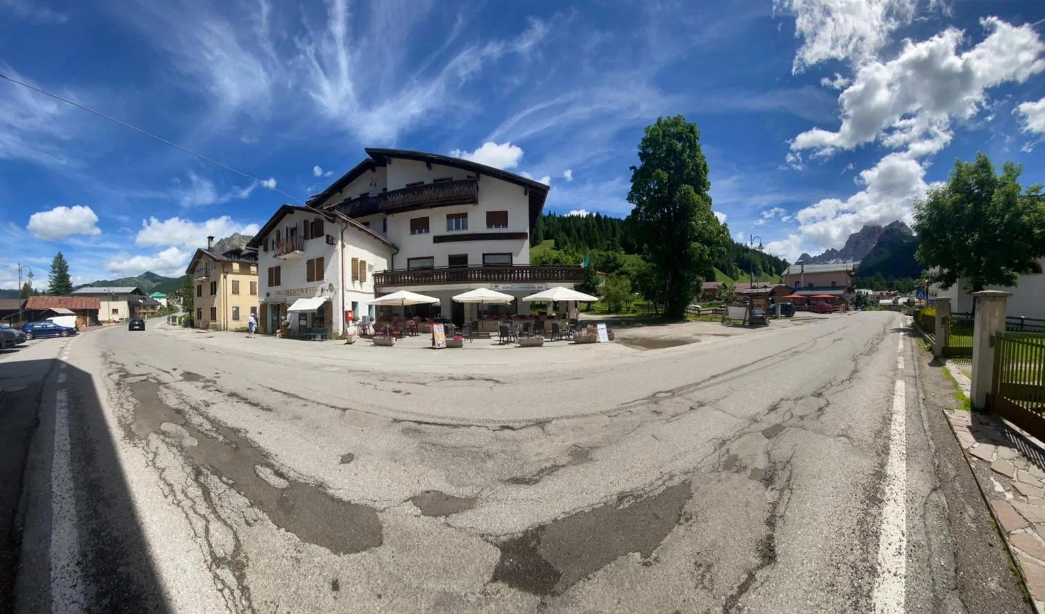 Property building in Hotel B&B Lorenzini Ski