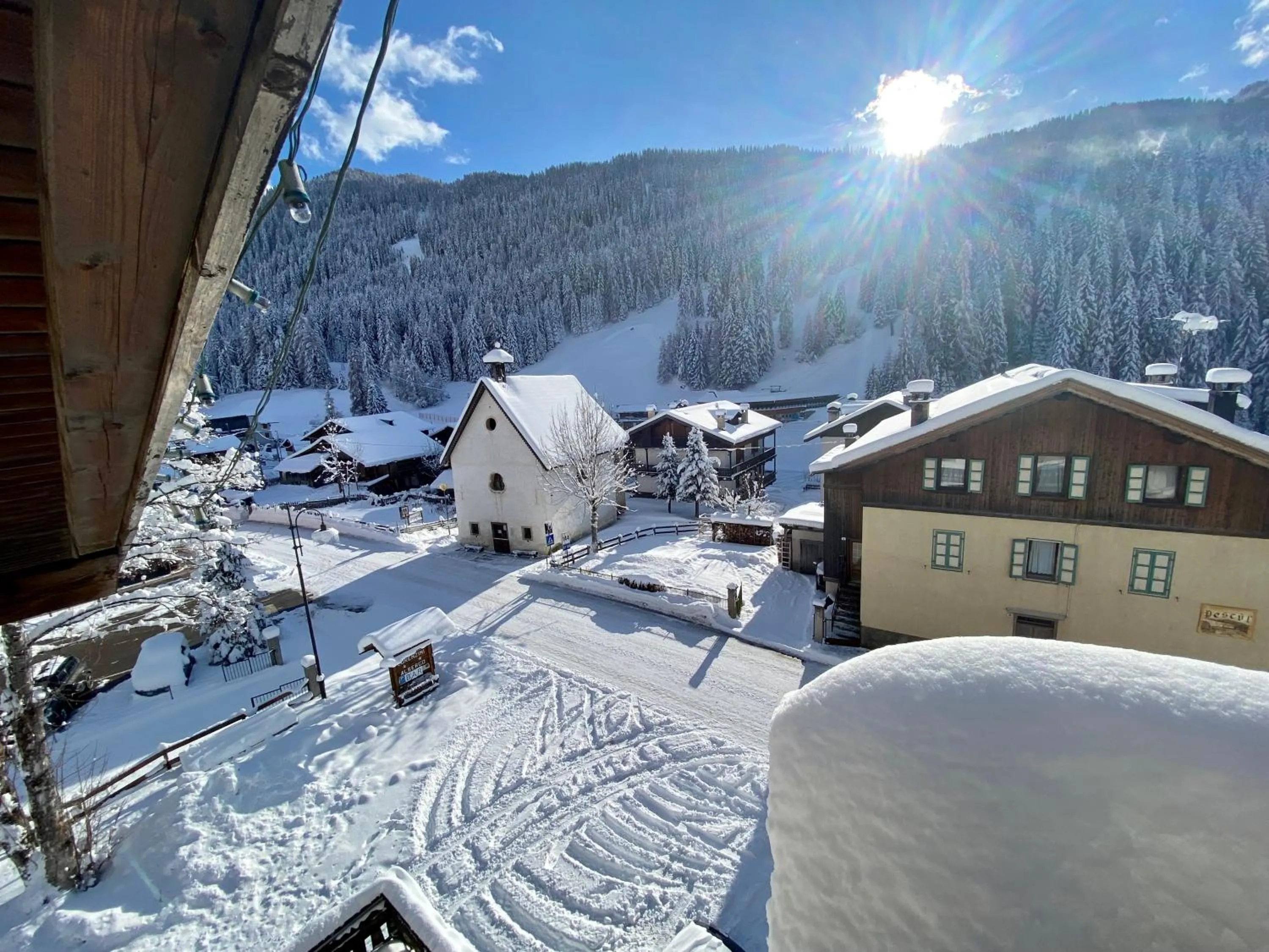 Property building in Hotel B&B Lorenzini Ski