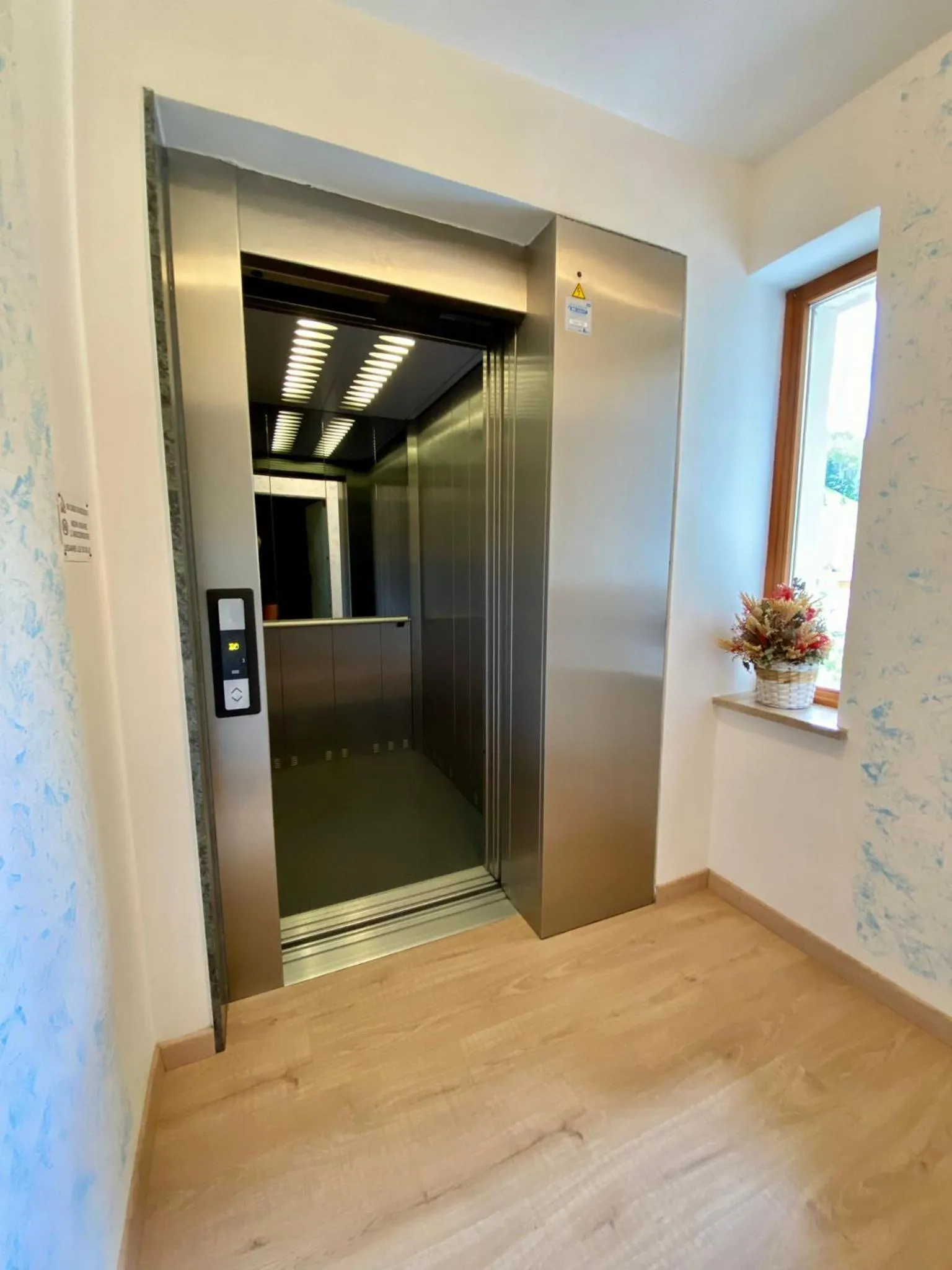 Lobby or reception in Hotel B&B Lorenzini Ski