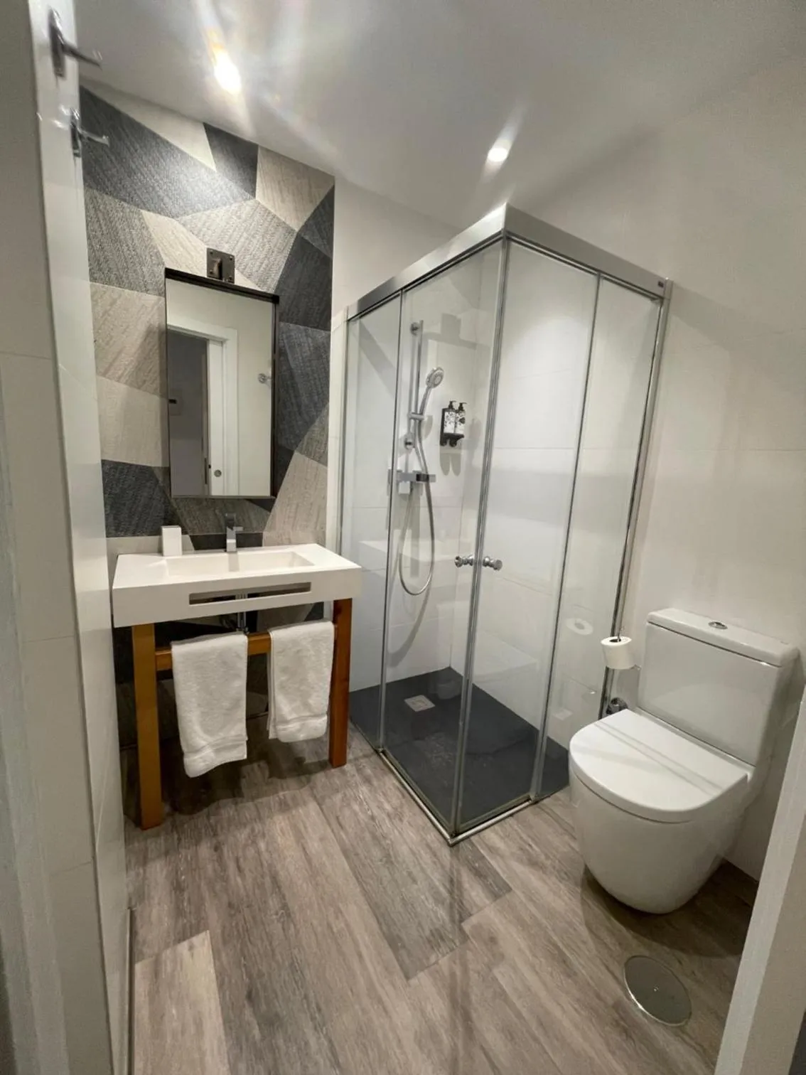 Shower in Hotel Boutique Teatro Romano