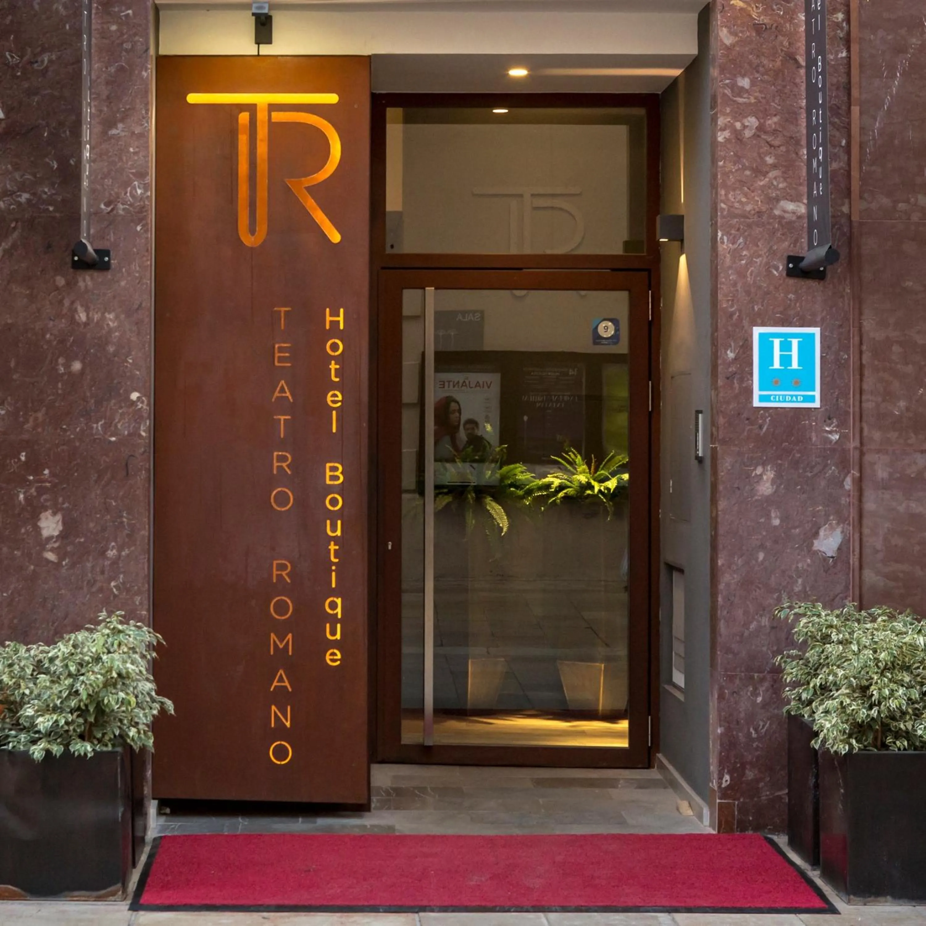 Facade/entrance in Hotel Boutique Teatro Romano