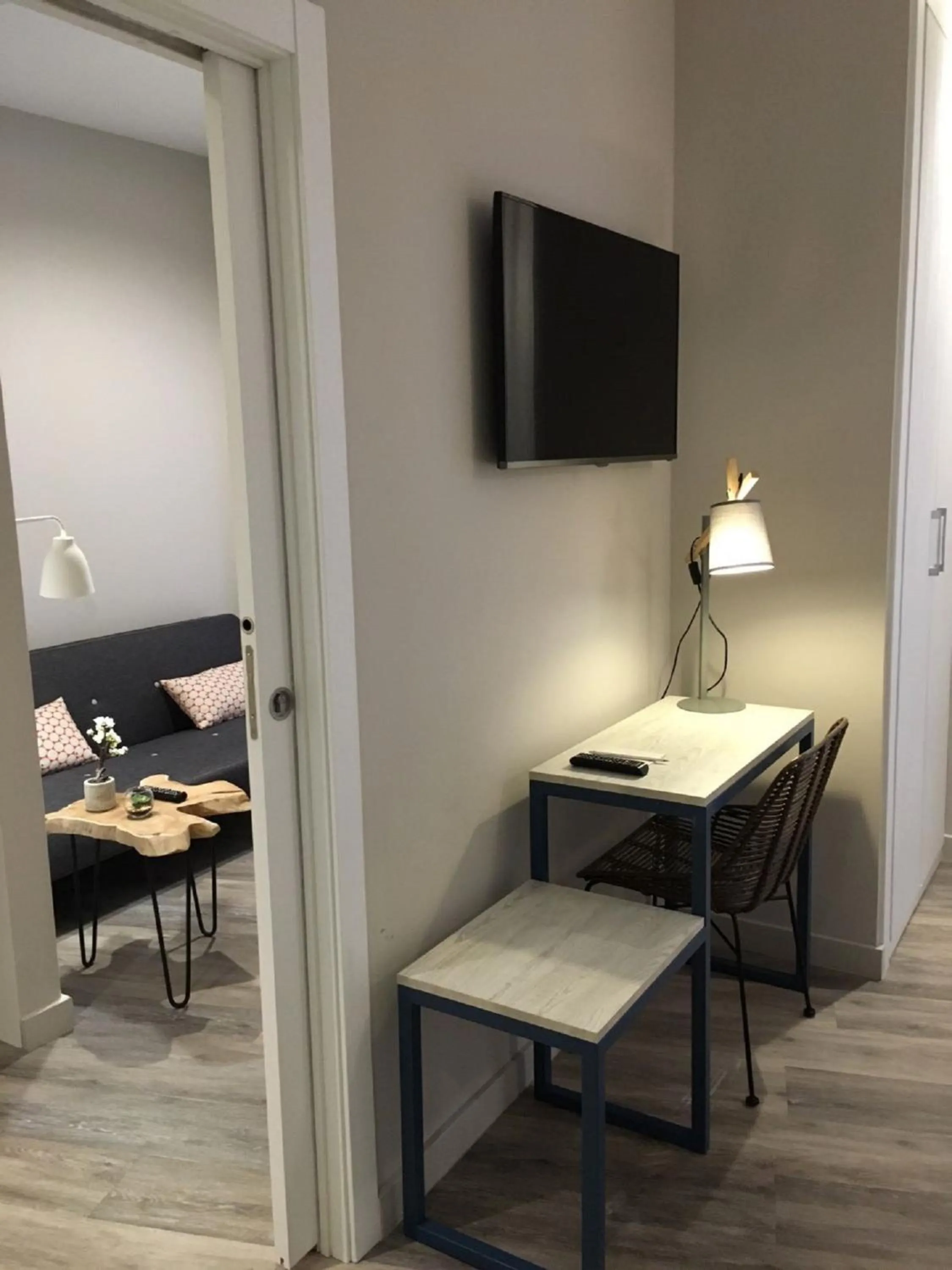 TV and multimedia in Hotel Boutique Teatro Romano