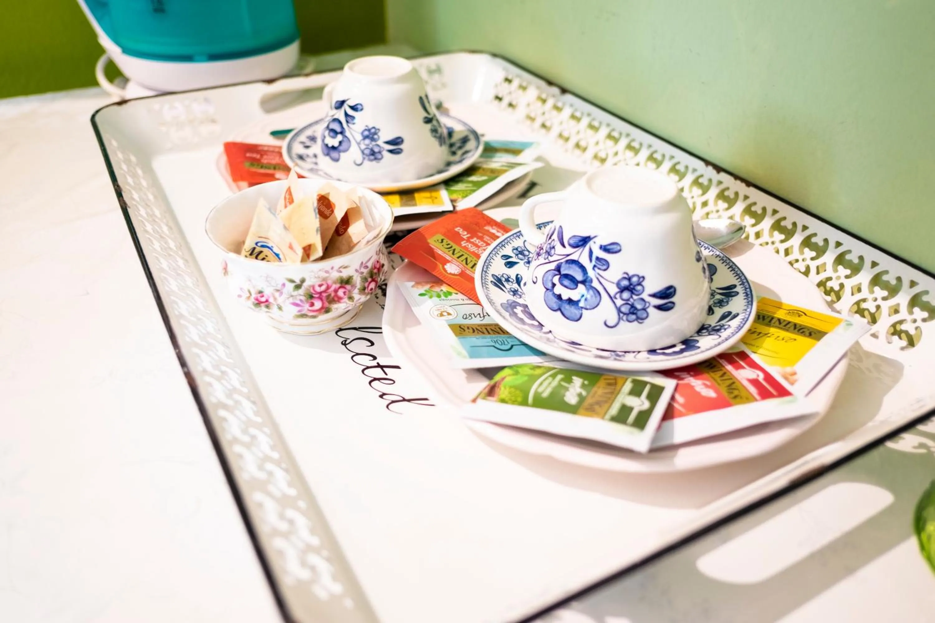 Coffee/tea facilities in B&B Anastagi