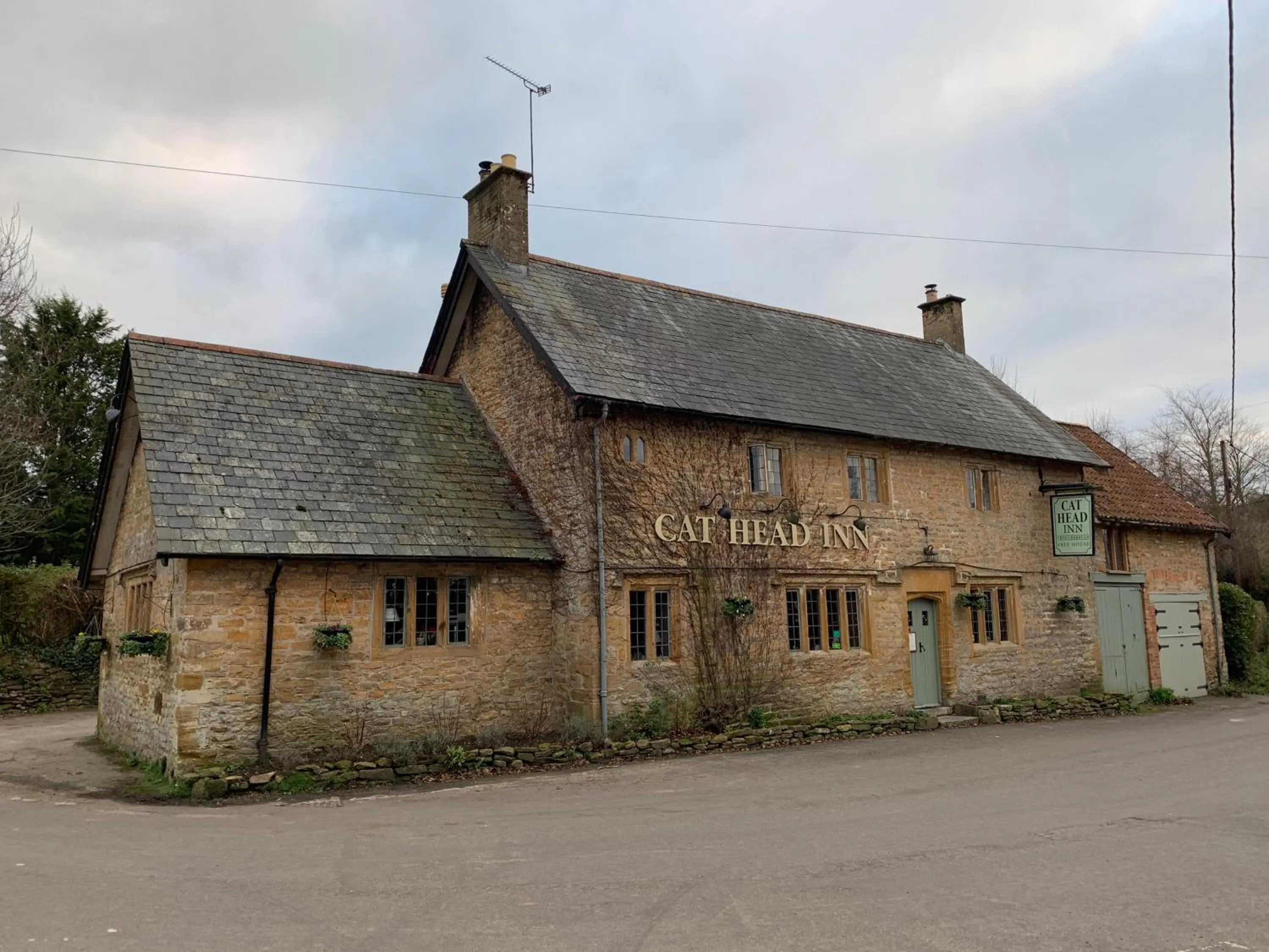 Restaurant/places to eat in Little Norton Mill