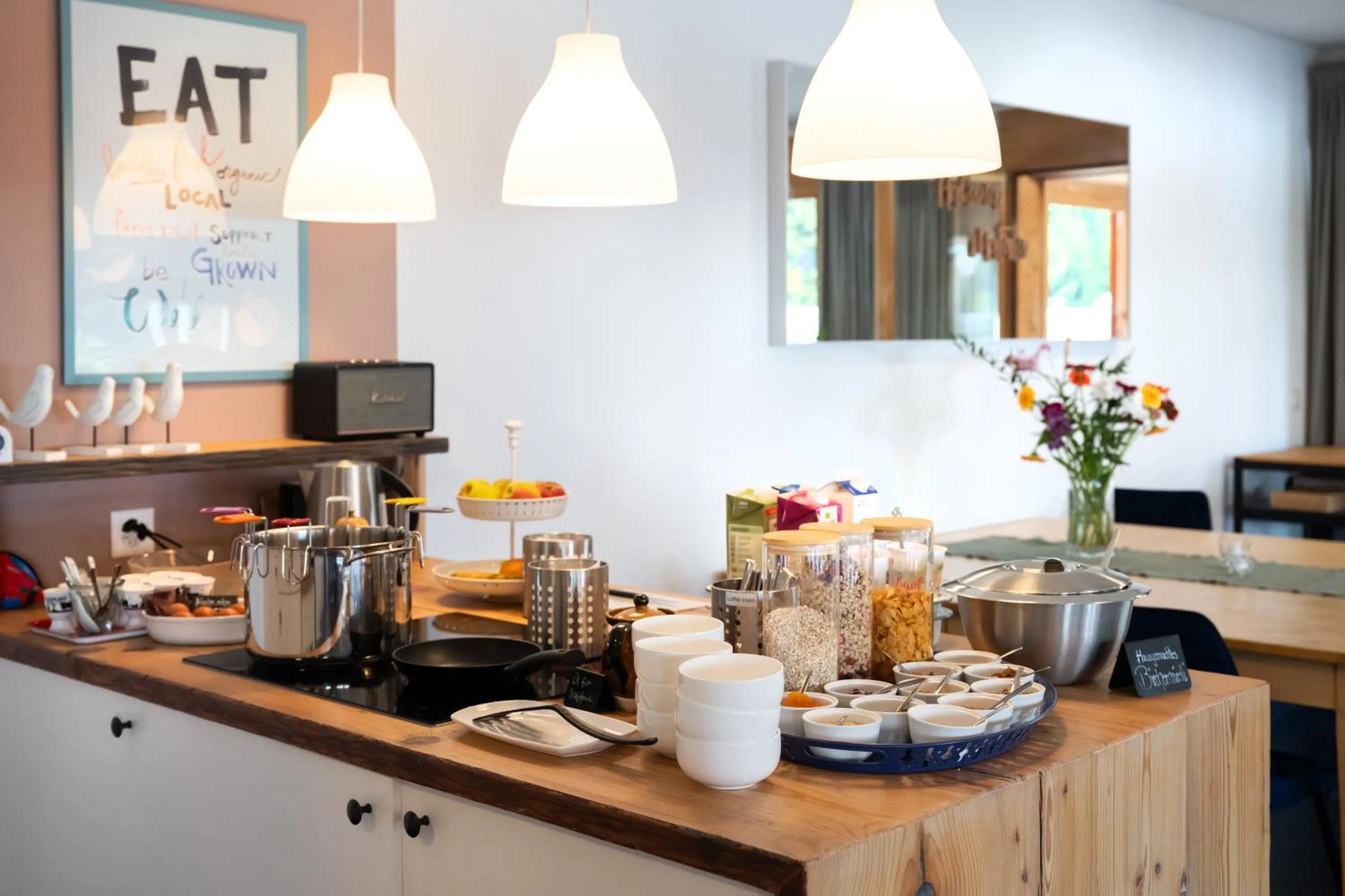 Buffet breakfast in Shima-Davos