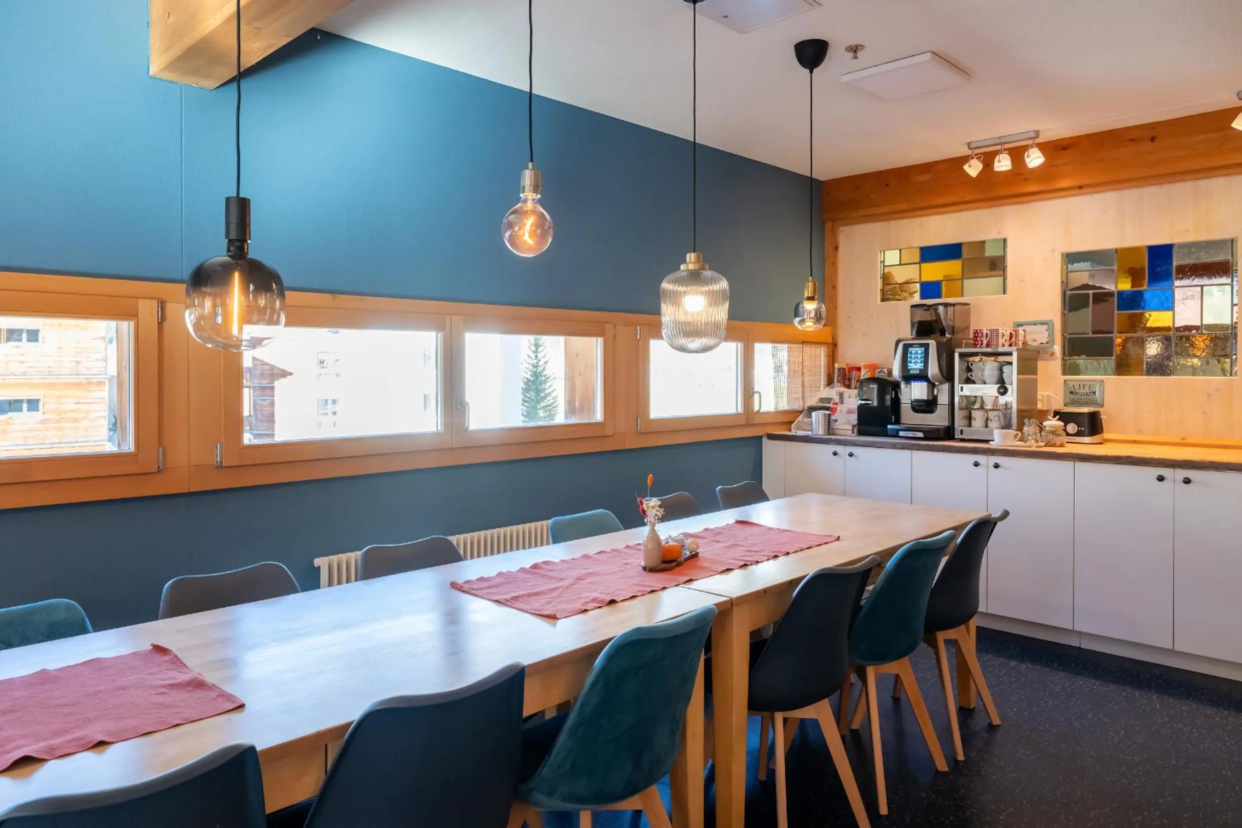 Restaurant/places to eat in Shima-Davos