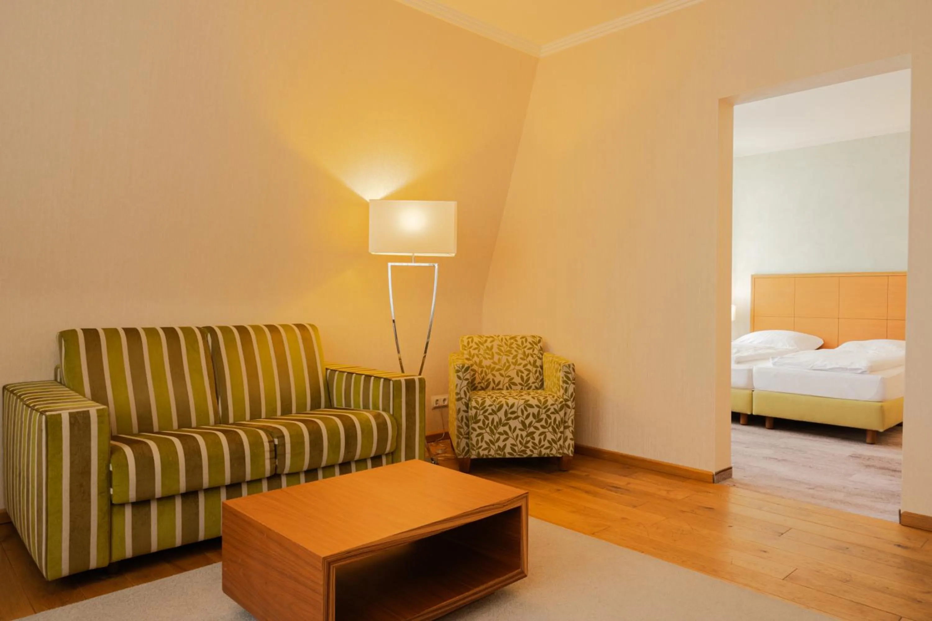 Photo of the whole room, Bed in Gästehaus Heinrich Schüchtermann