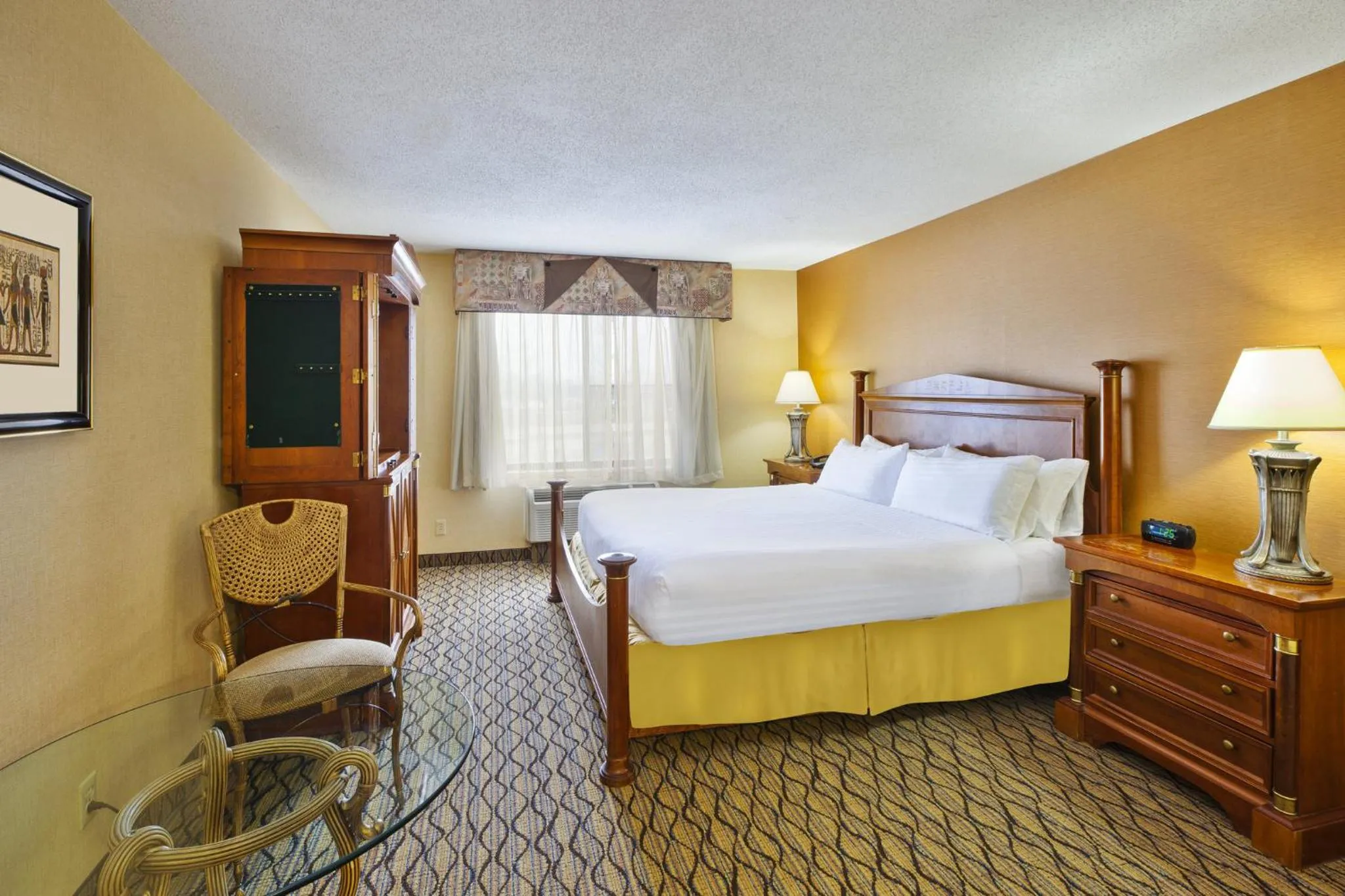 Photo of the whole room, Bed in Holiday Inn Express Hotel & Suites - Belleville Area by IHG