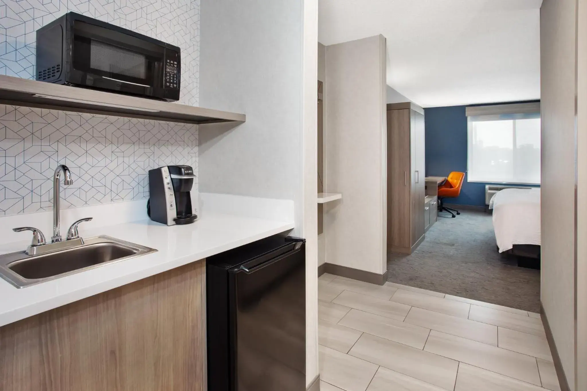 One-Bedroom King Suite with Sofa Bed in Holiday Inn Express Hotel & Suites - Belleville Area by IHG One-Bedroom King Suite with Sofa Bed in Holiday Inn Express Hotel & Suites - Belleville Area by IHG