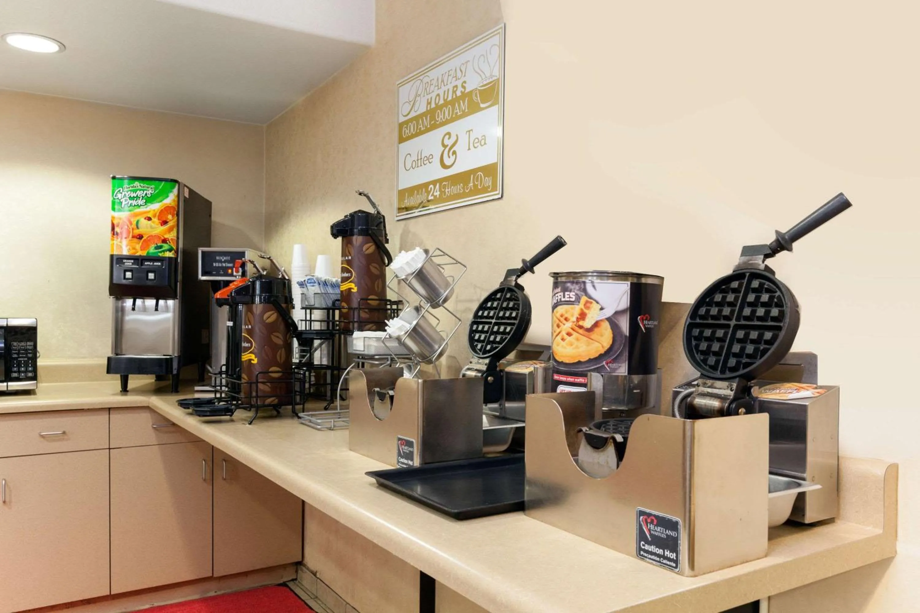 Restaurant/places to eat in Super 8 by Wyndham Flagstaff