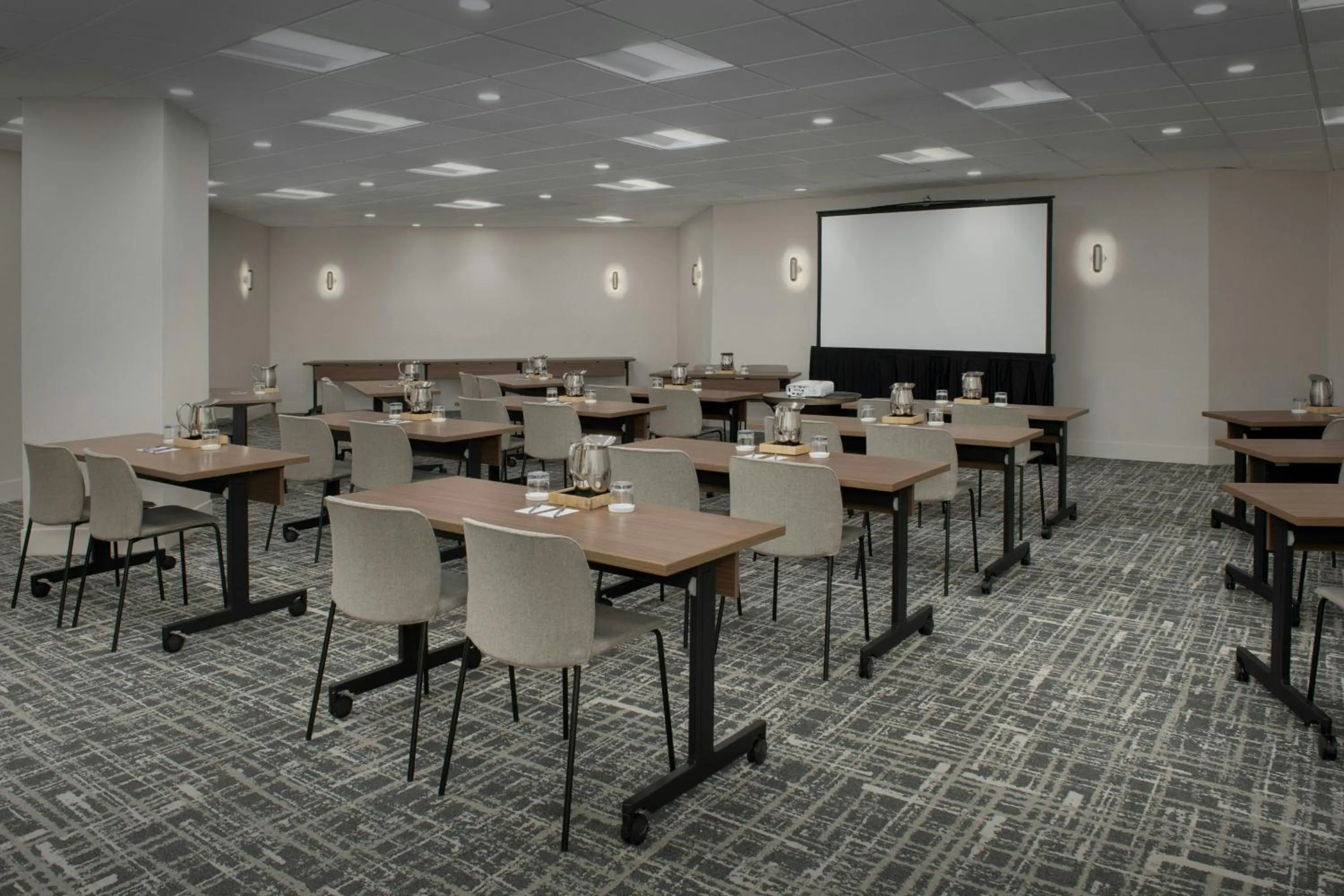 Meeting/conference room in AC Hotel by Marriott Portland Lake Oswego