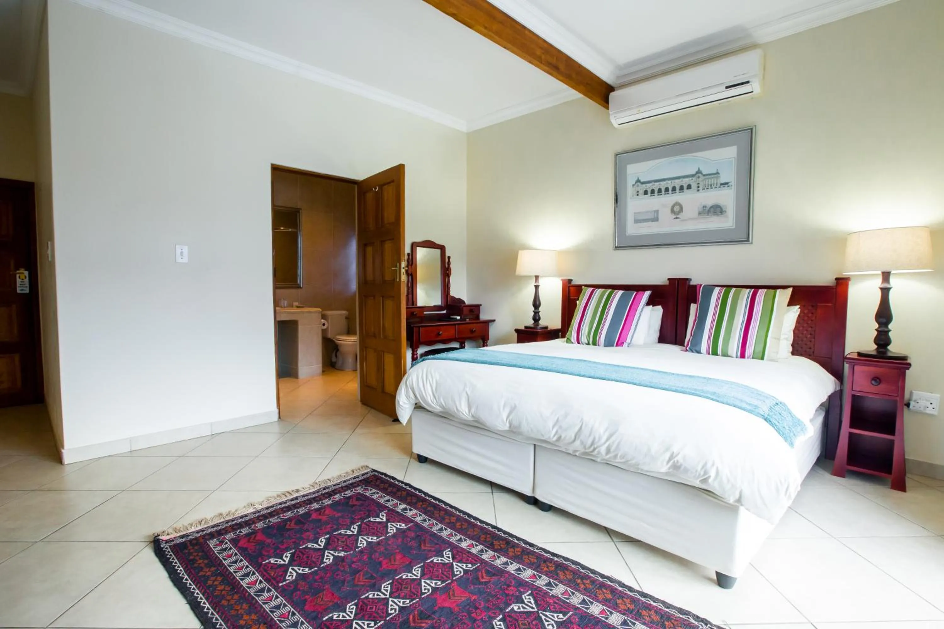 Photo of the whole room, Bed in Turtle Bay Lodge