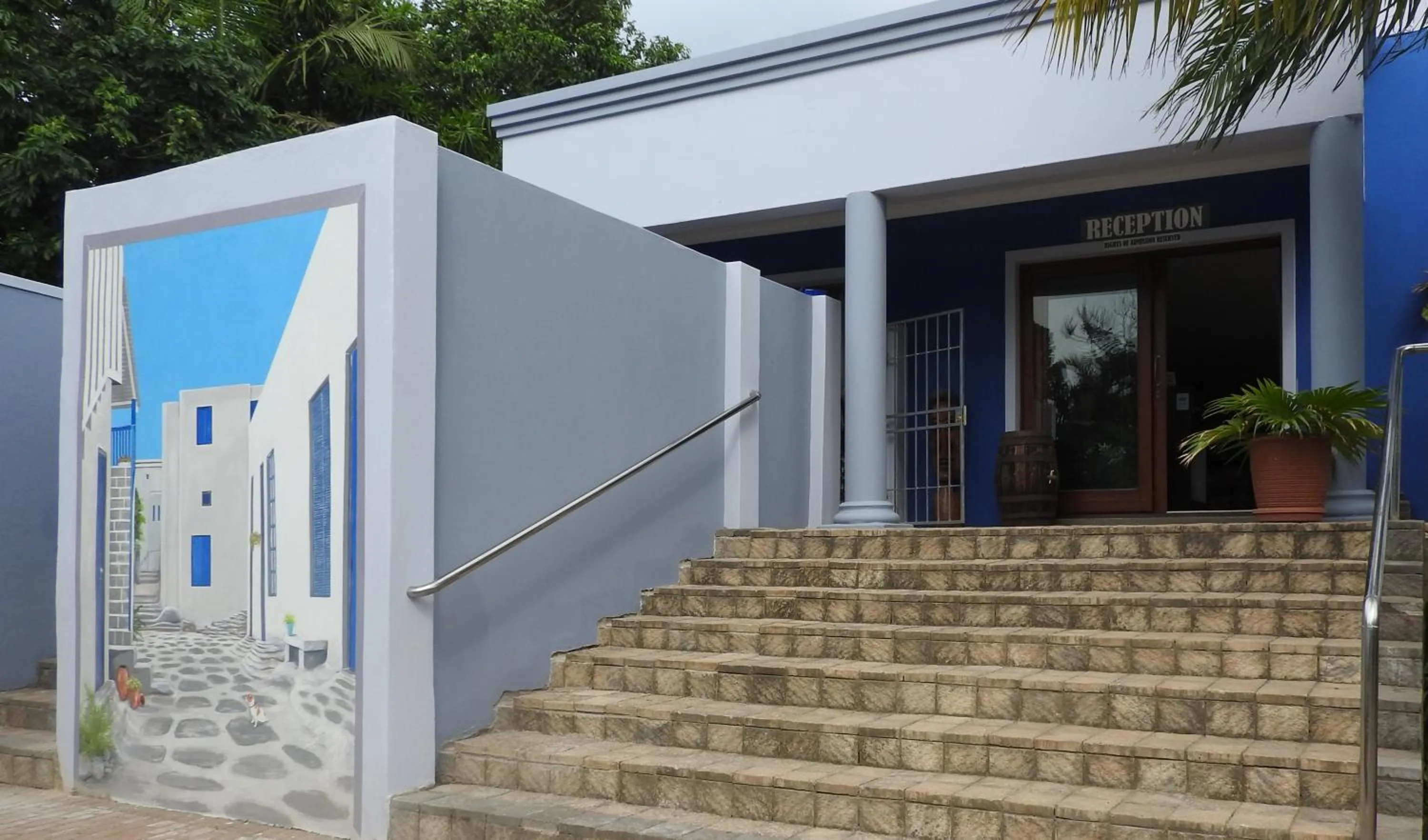 Facade/entrance in Turtle Bay Lodge