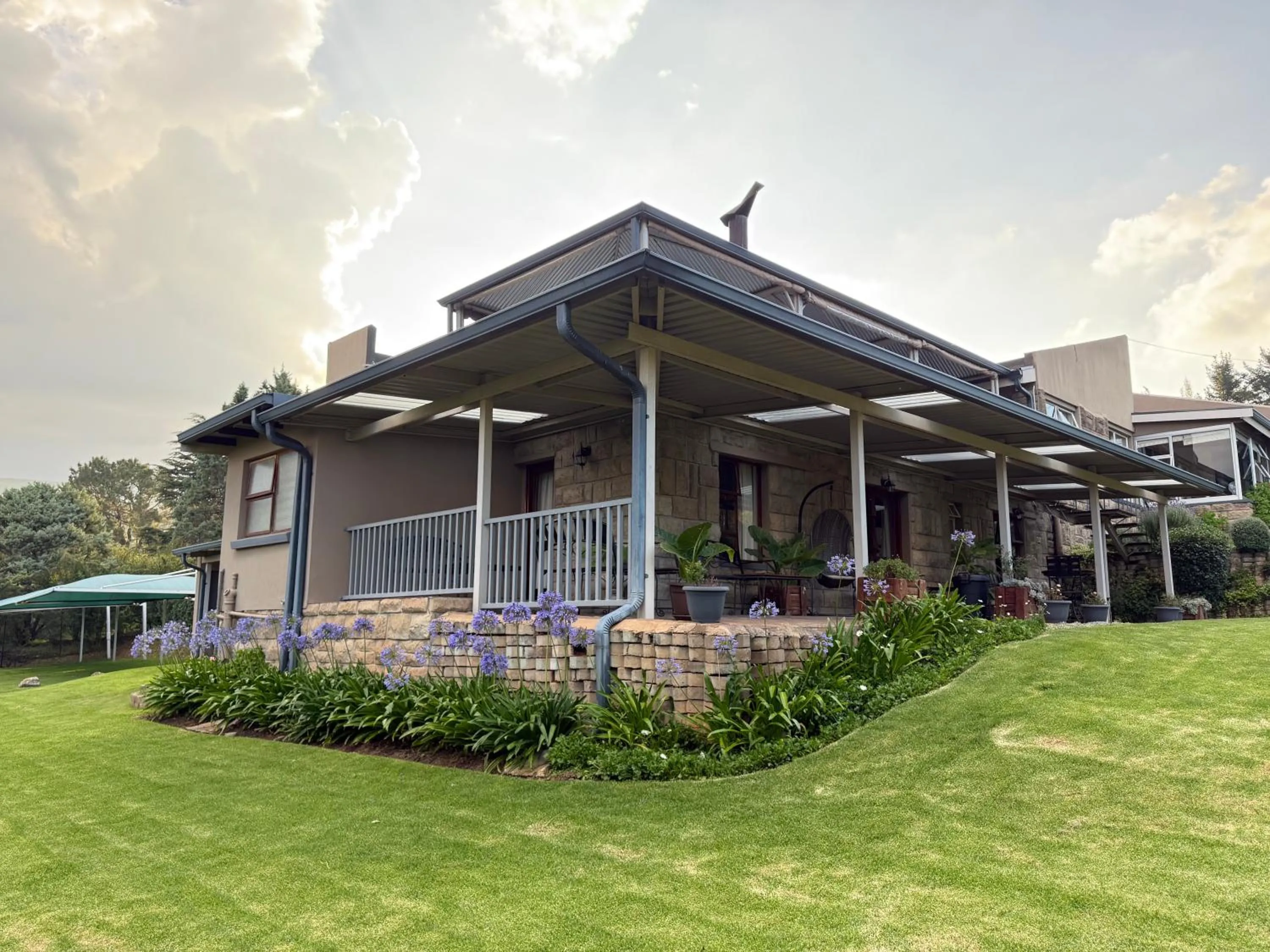 Property building in Ash River Lodge