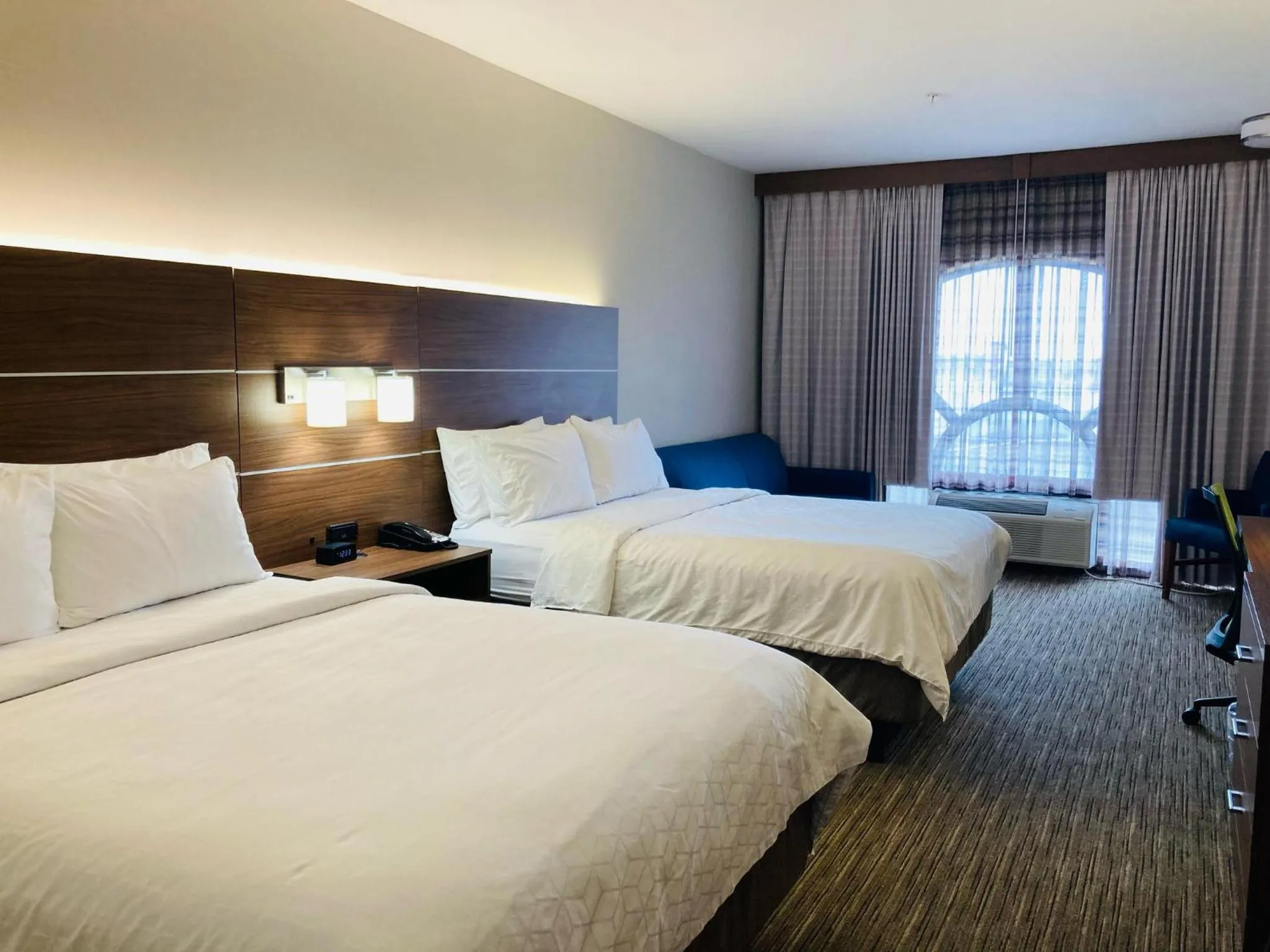 Photo of the whole room, Bed in Holiday Inn Express Hotel & Suites Abilene Mall South by IHG