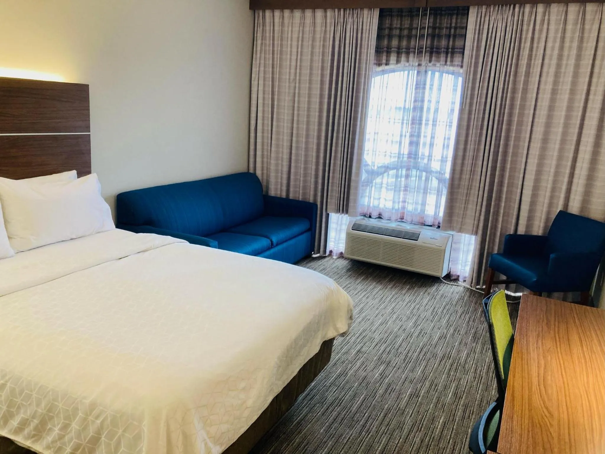 Photo of the whole room, Bed in Holiday Inn Express Hotel & Suites Abilene Mall South by IHG