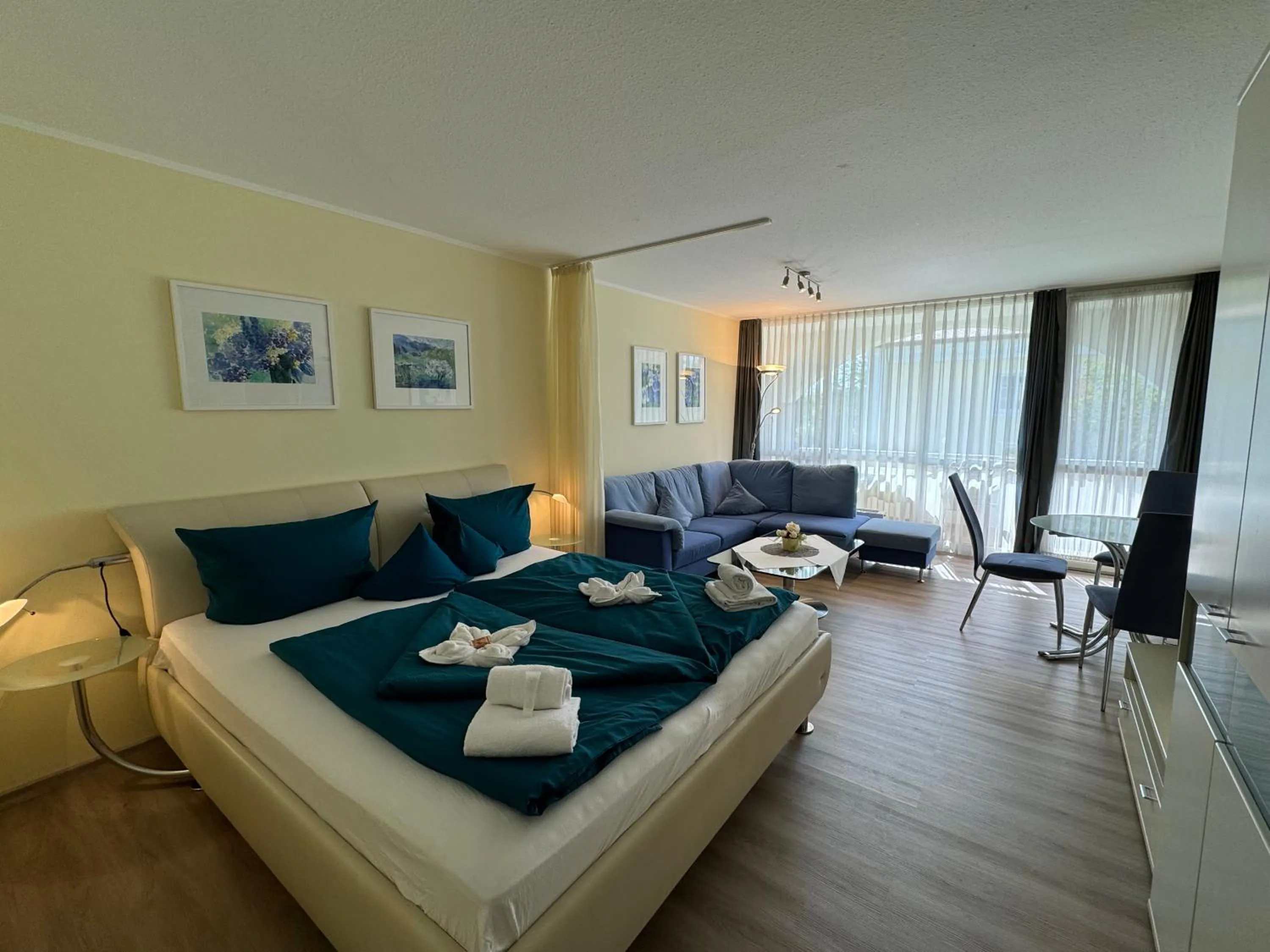 Bedroom, Bed in Schloss Kirchham Appartement - & Wellnessanlage