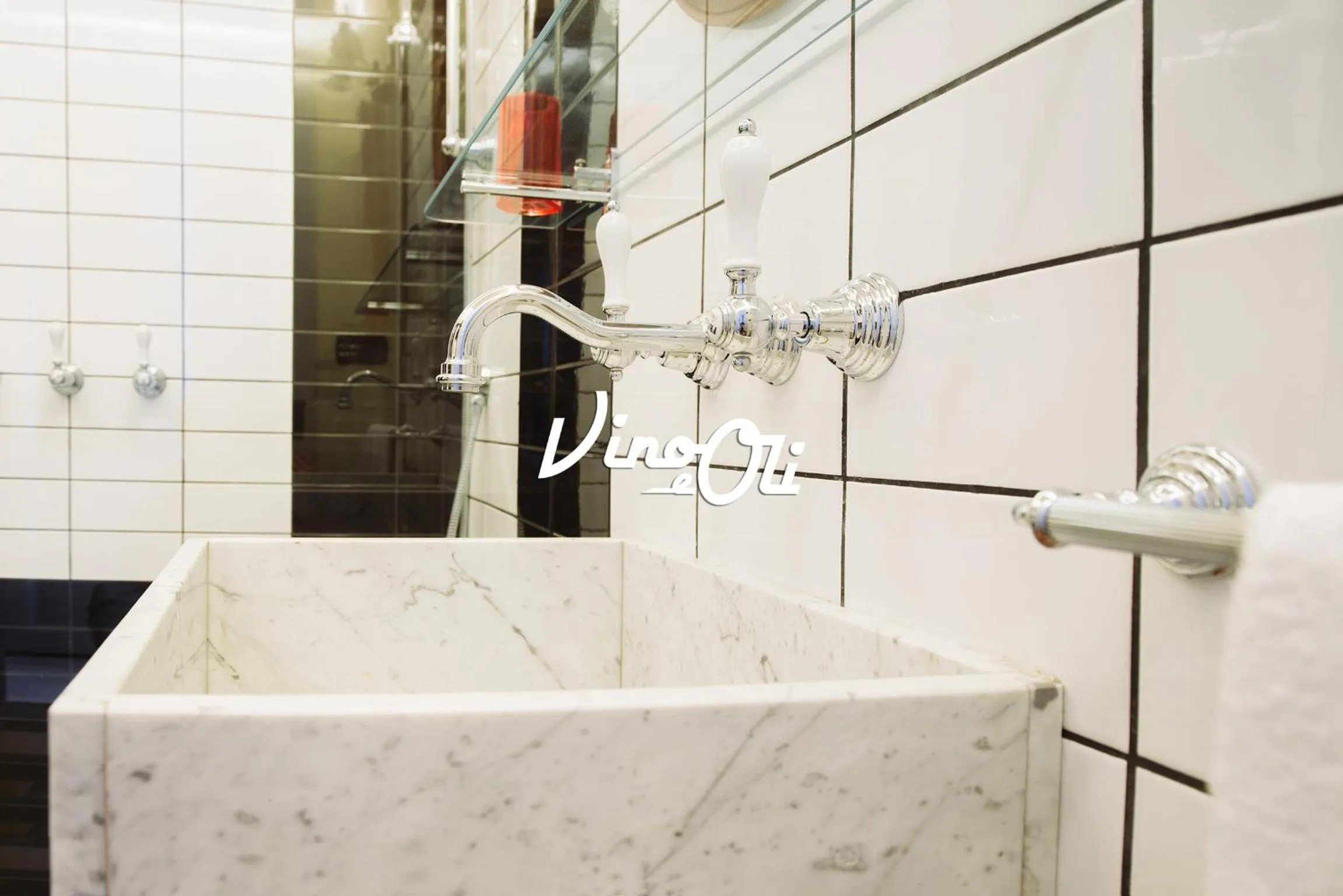 Decorative detail in Vino e Oli Residenze