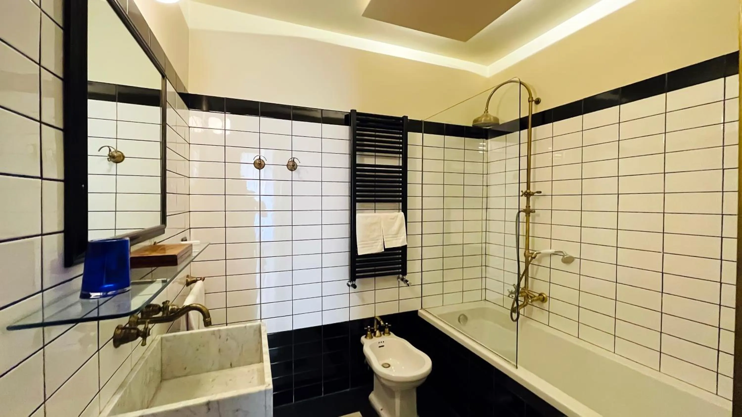 Bathroom in Vino e Oli Residenze