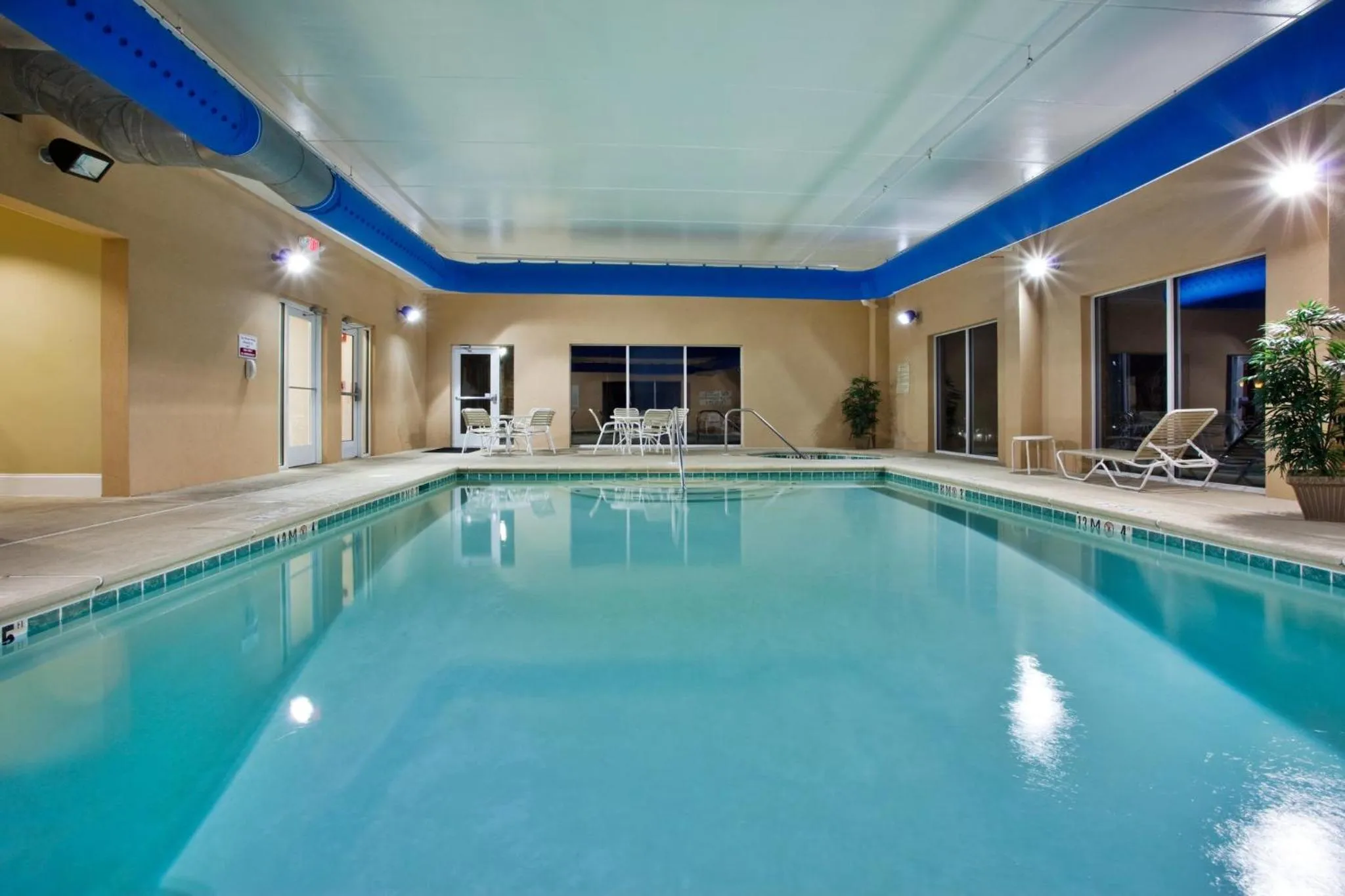 Swimming pool in Holiday Inn Augusta West I-20 by IHG