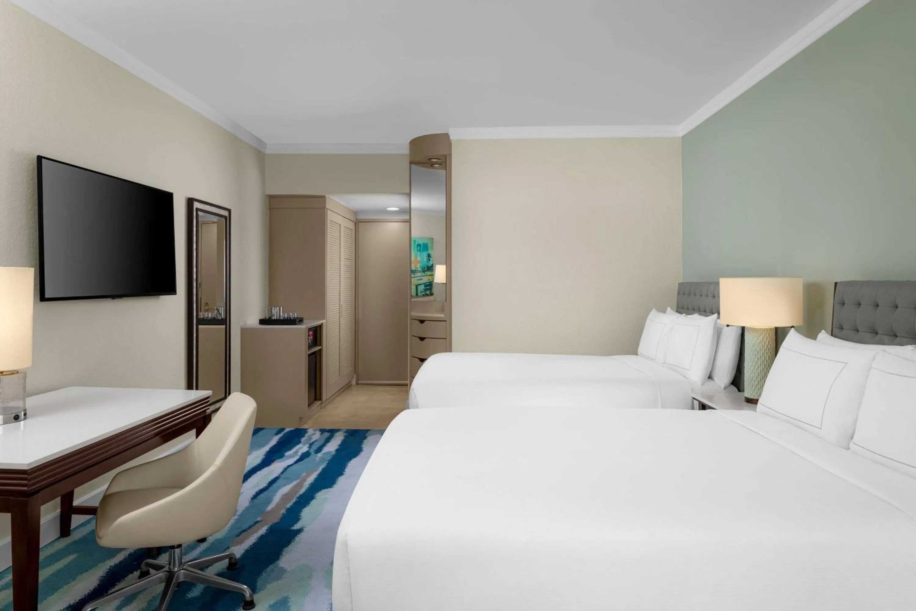 Bedroom, Bed in Hilton Aruba Caribbean Resort & Casino