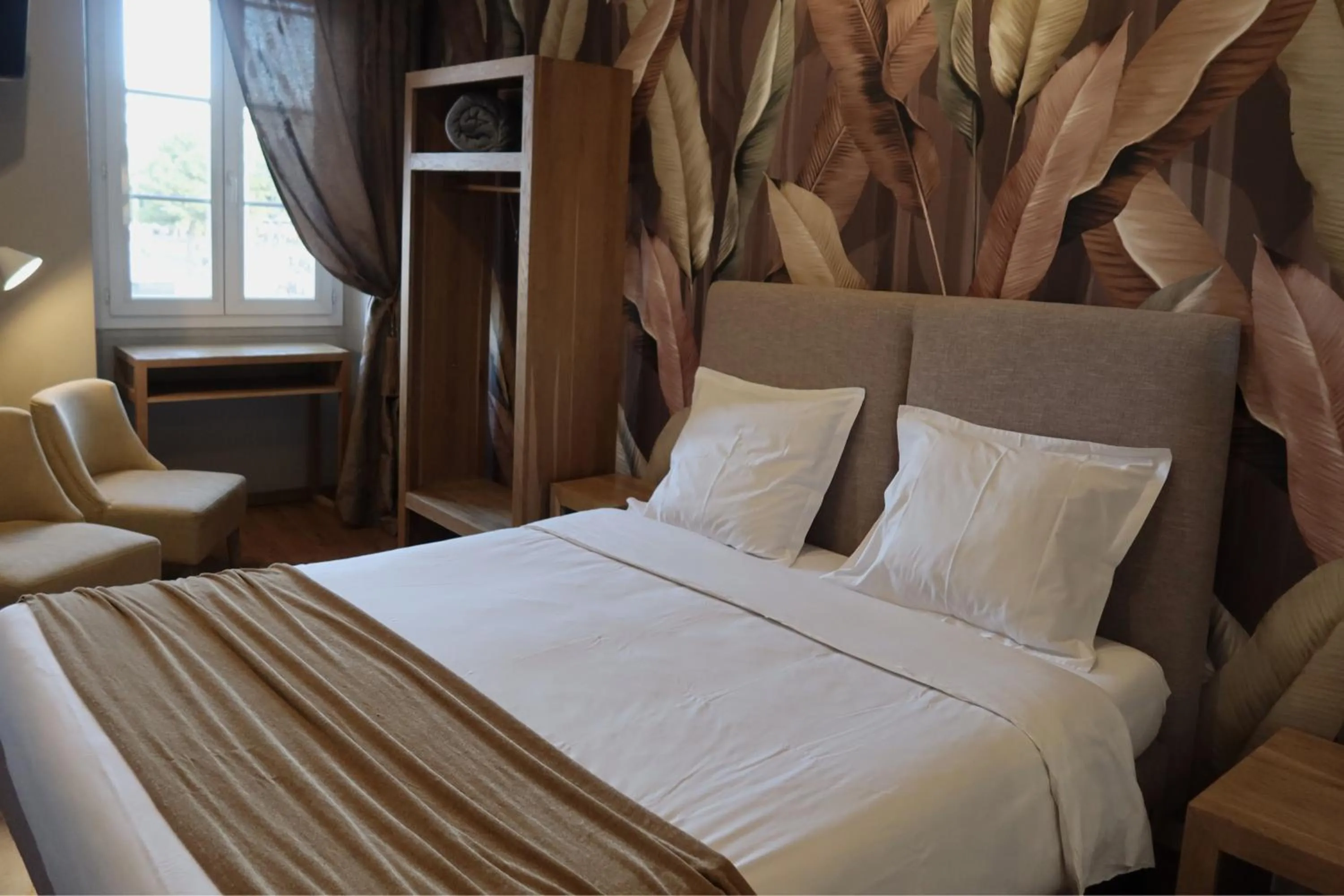 Bed in Hotel De La Mer