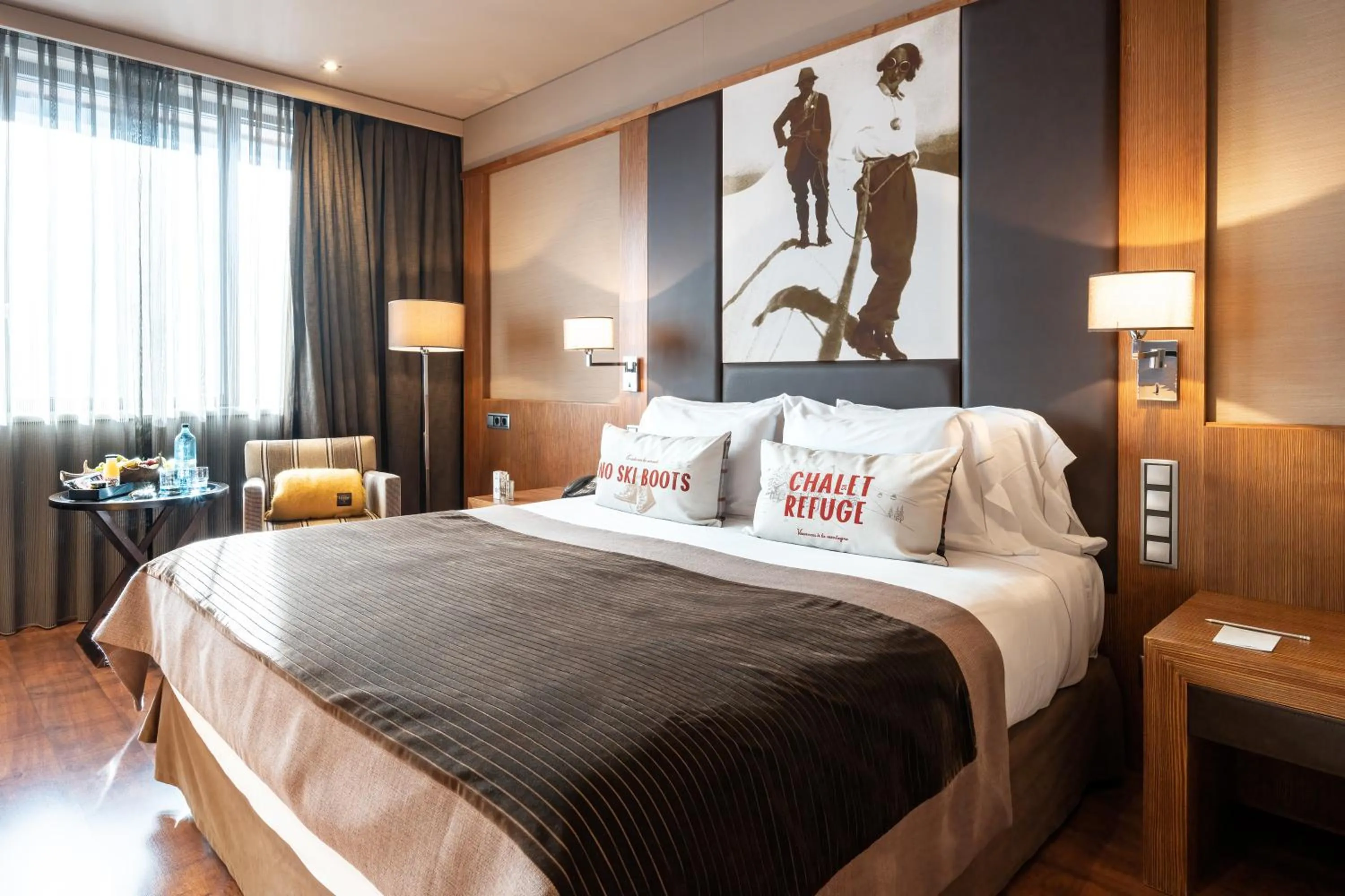 Bed in Hotel Val de Neu G.L.