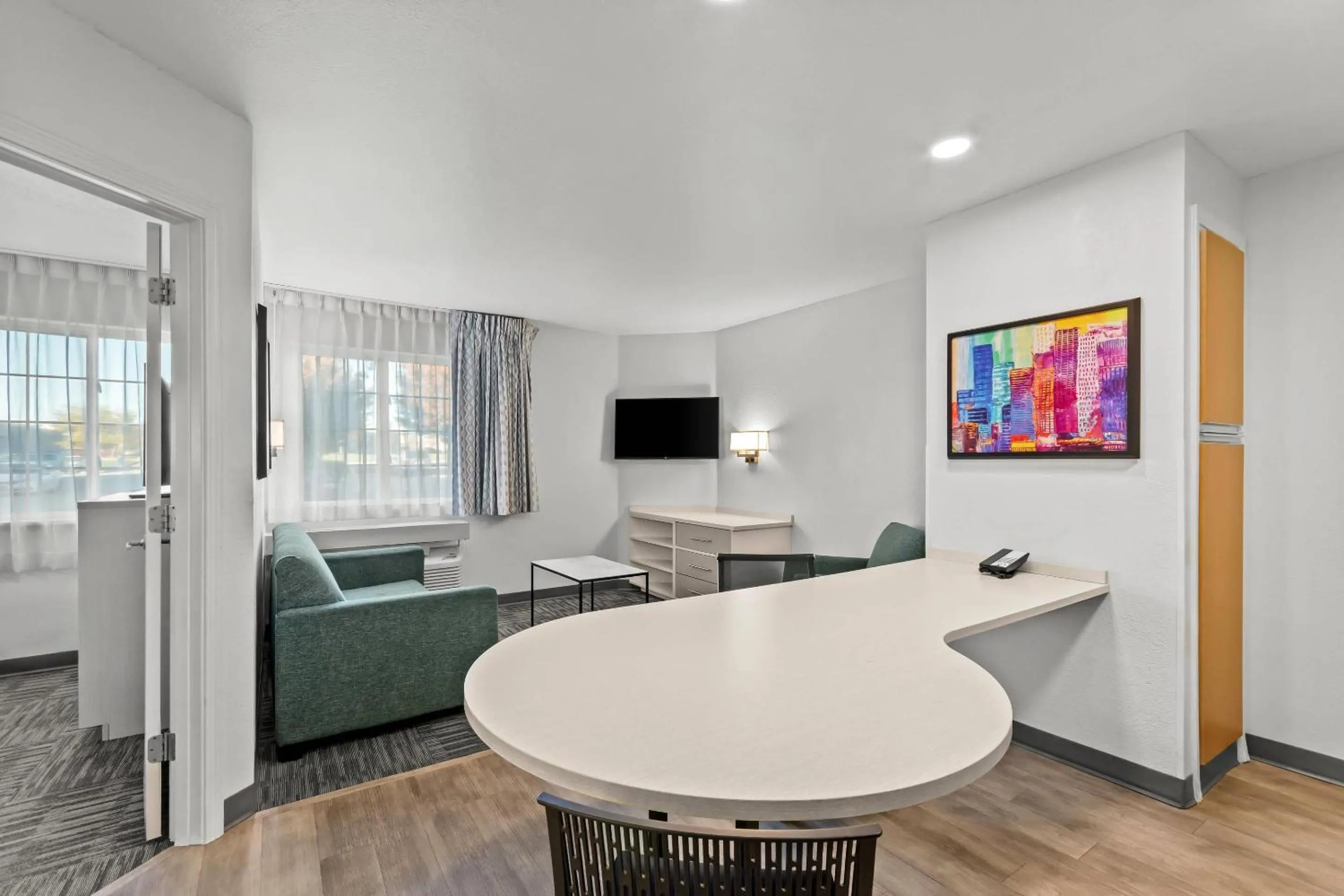 Bedroom in MainStay Suites Louisville Jeffersontown