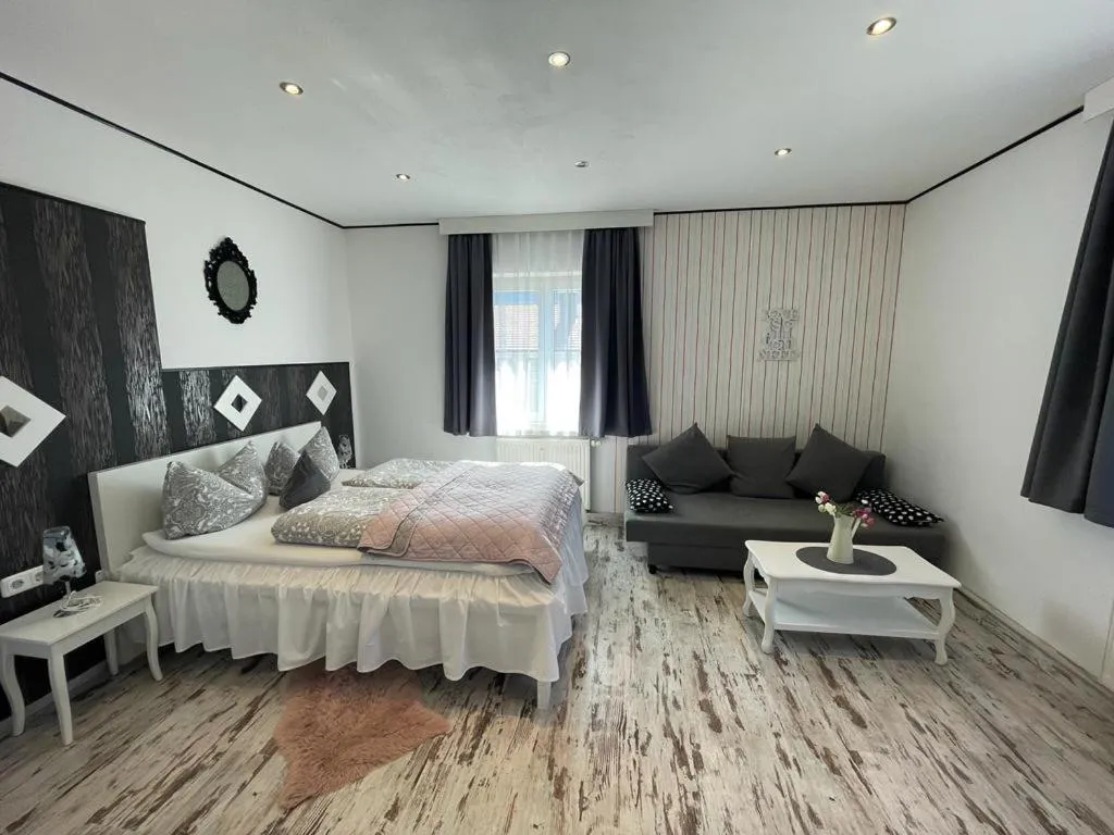 Bed in LA Boutique House