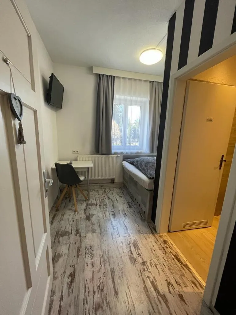 Bed in LA Boutique House