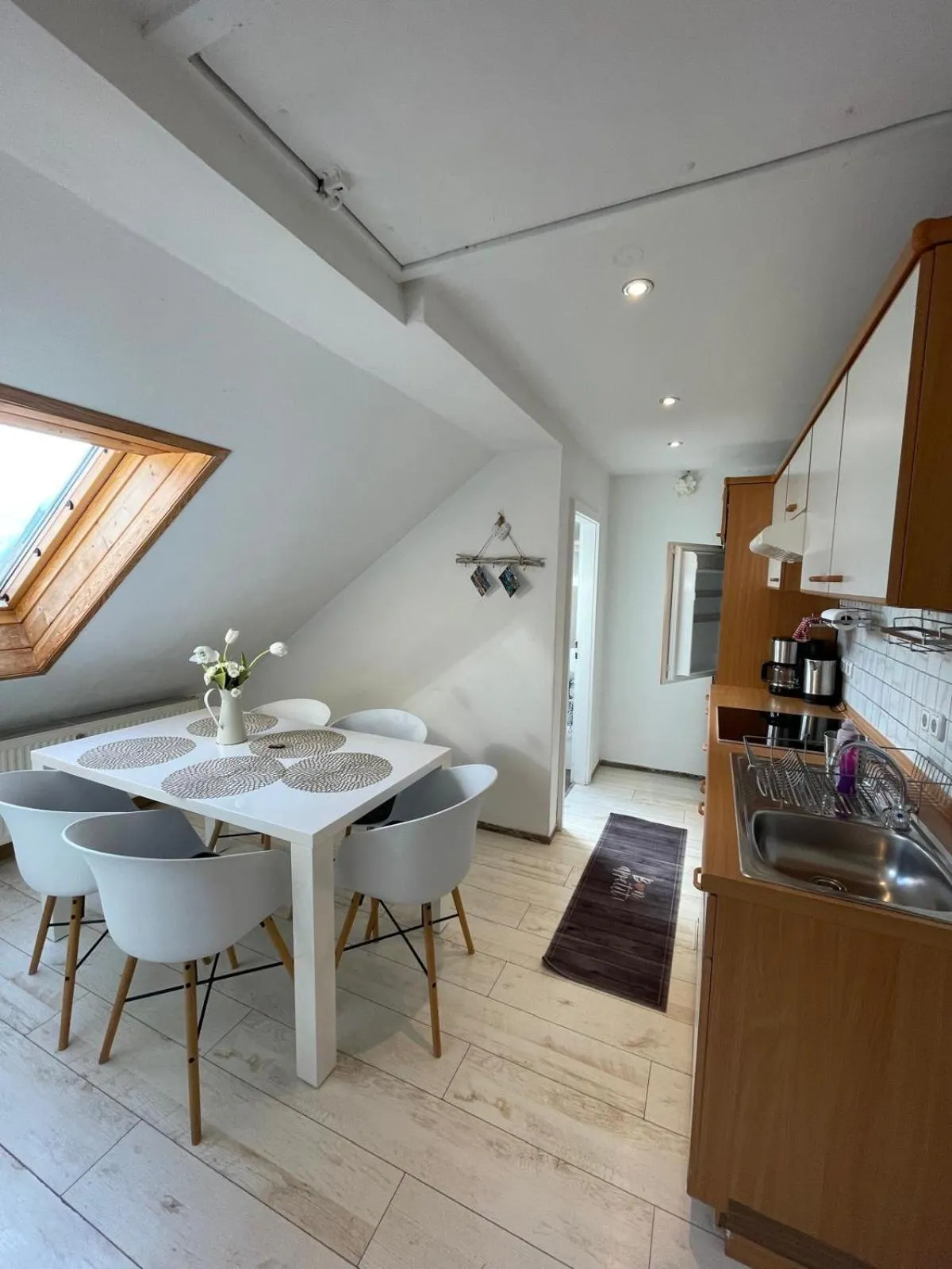 Kitchen or kitchenette in LA Boutique House