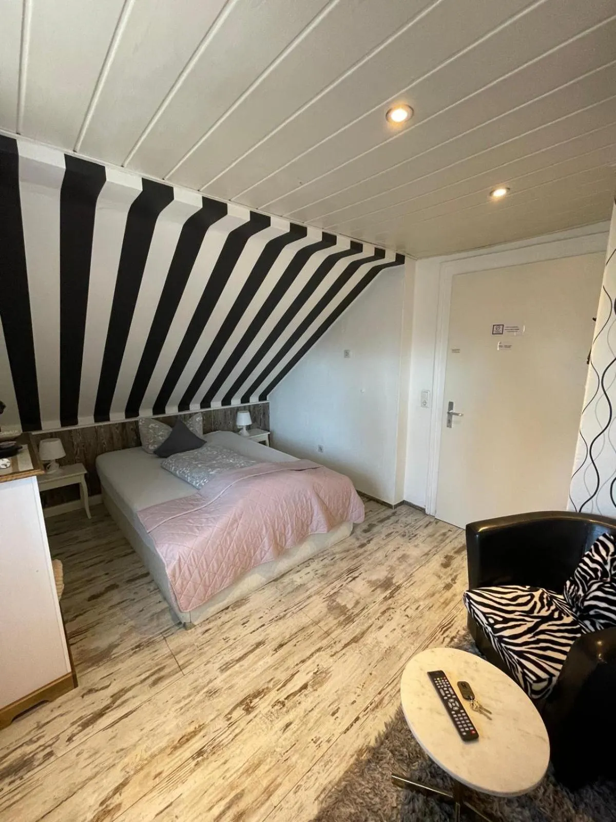 Photo of the whole room, Bed in LA Boutique House