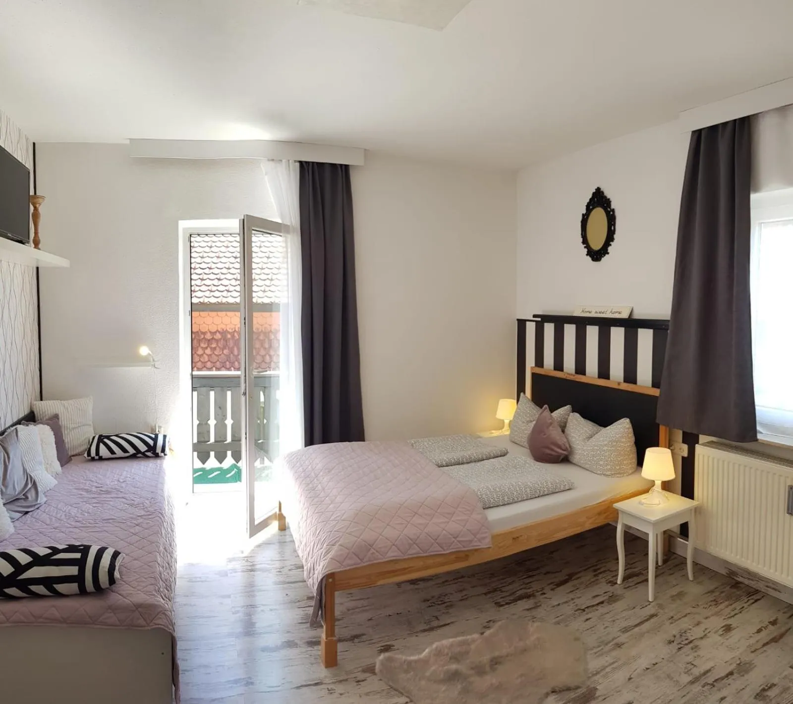 Bed in LA Boutique House