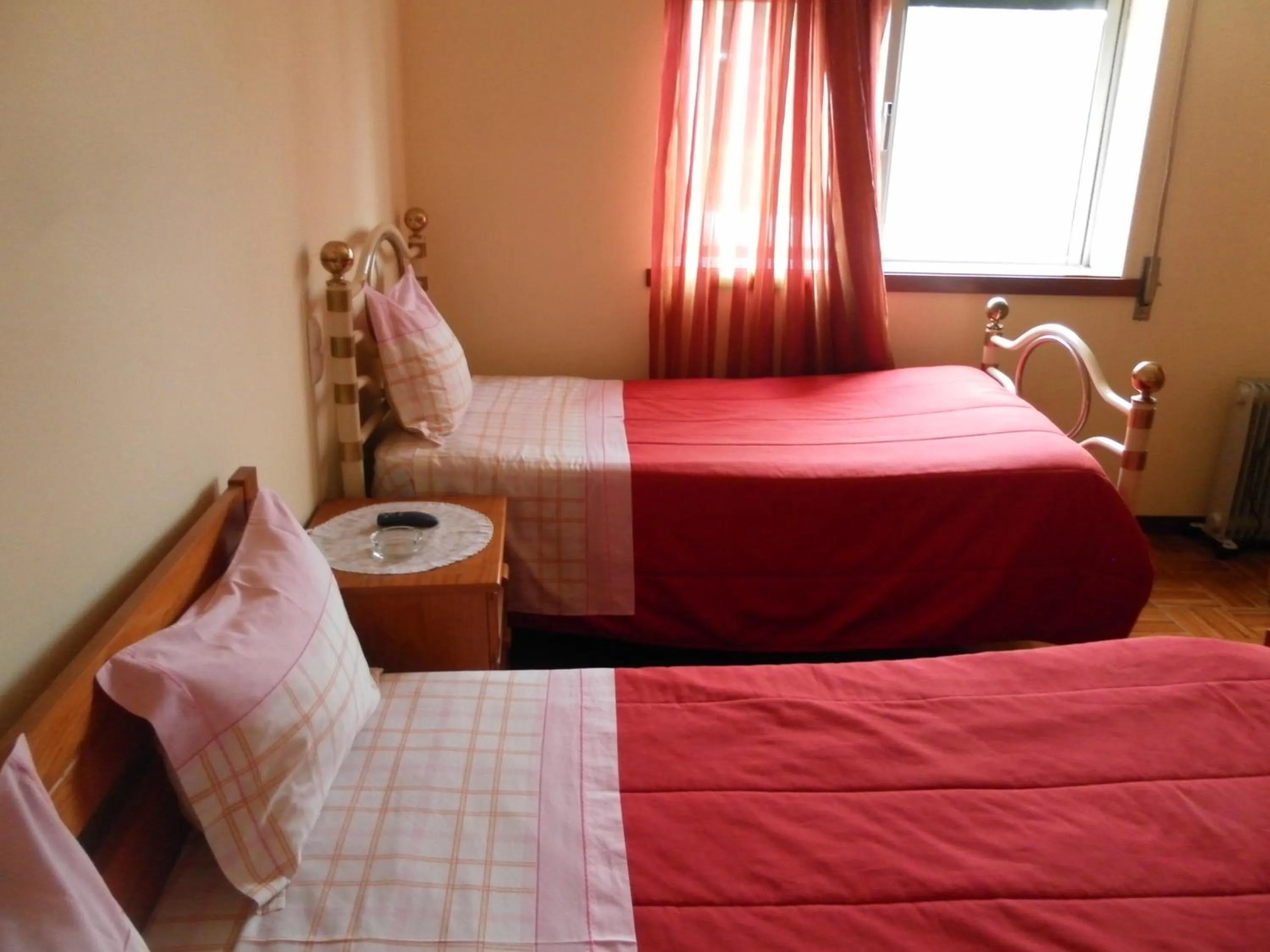 Bedroom, Bed in Residencial Pinho Verde