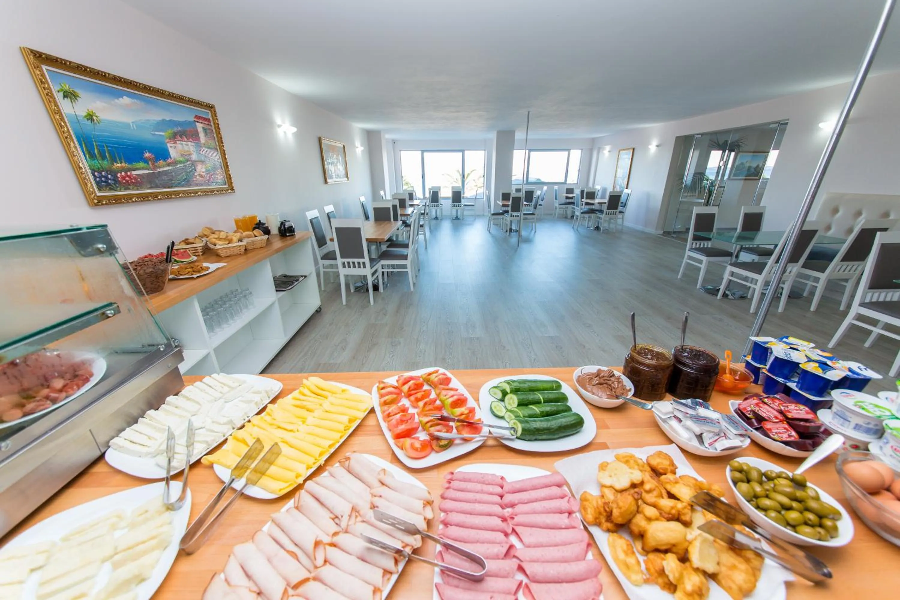 Buffet breakfast in Hotel Saranda Palace