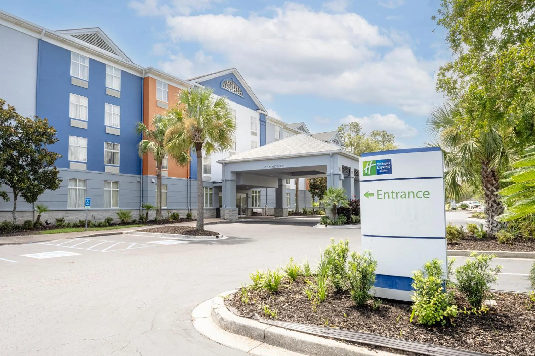 Property building in Holiday Inn Express Hotel & Suites Charleston - Northwoods by IHG