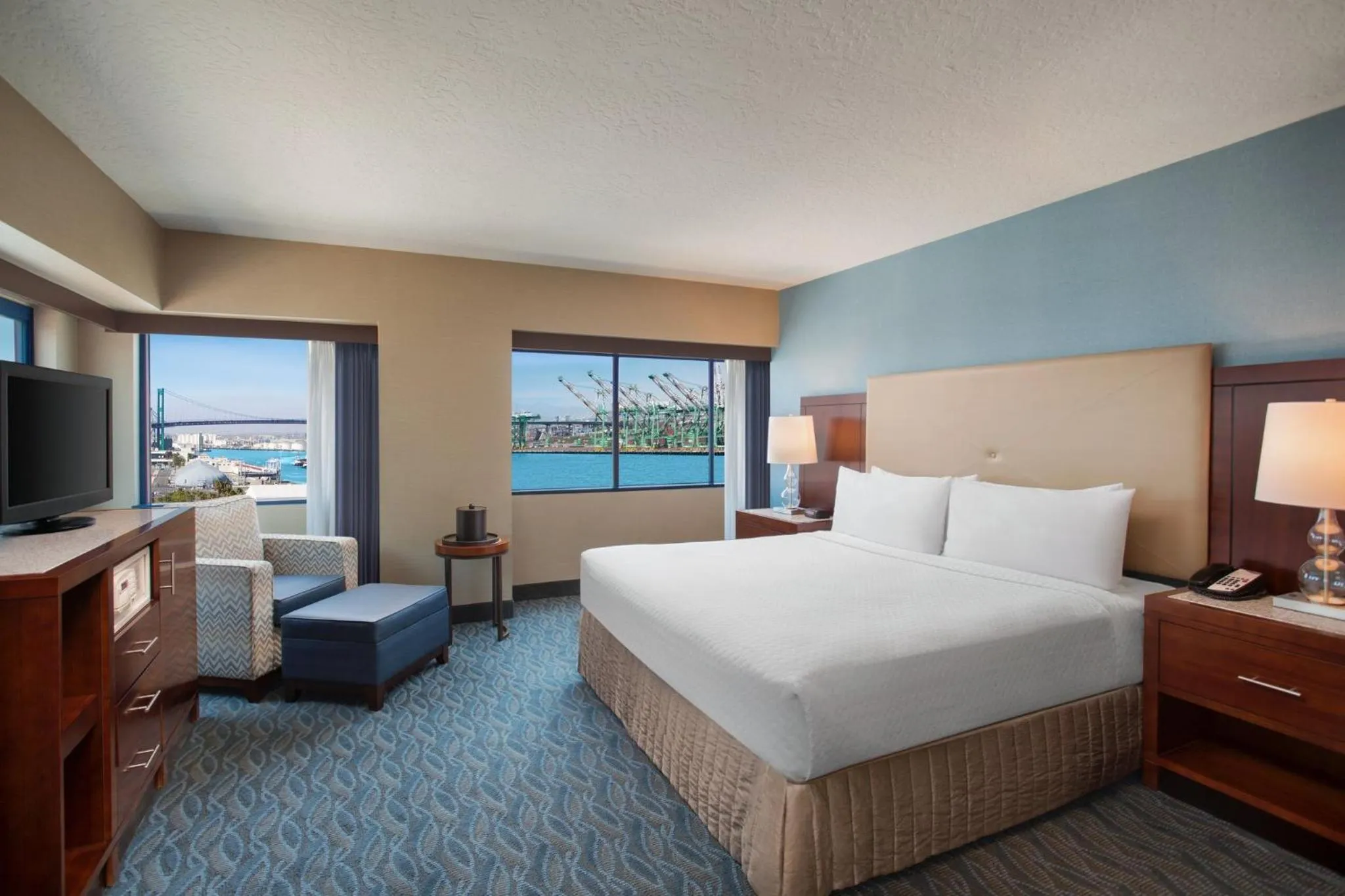 Photo of the whole room, Bed in Crowne Plaza Hotel Los Angeles Harbor by IHG