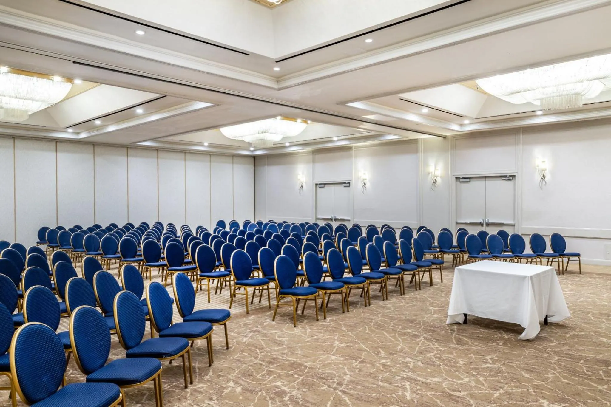 Banquet/Function facilities in Crowne Plaza Hotel Los Angeles Harbor by IHG